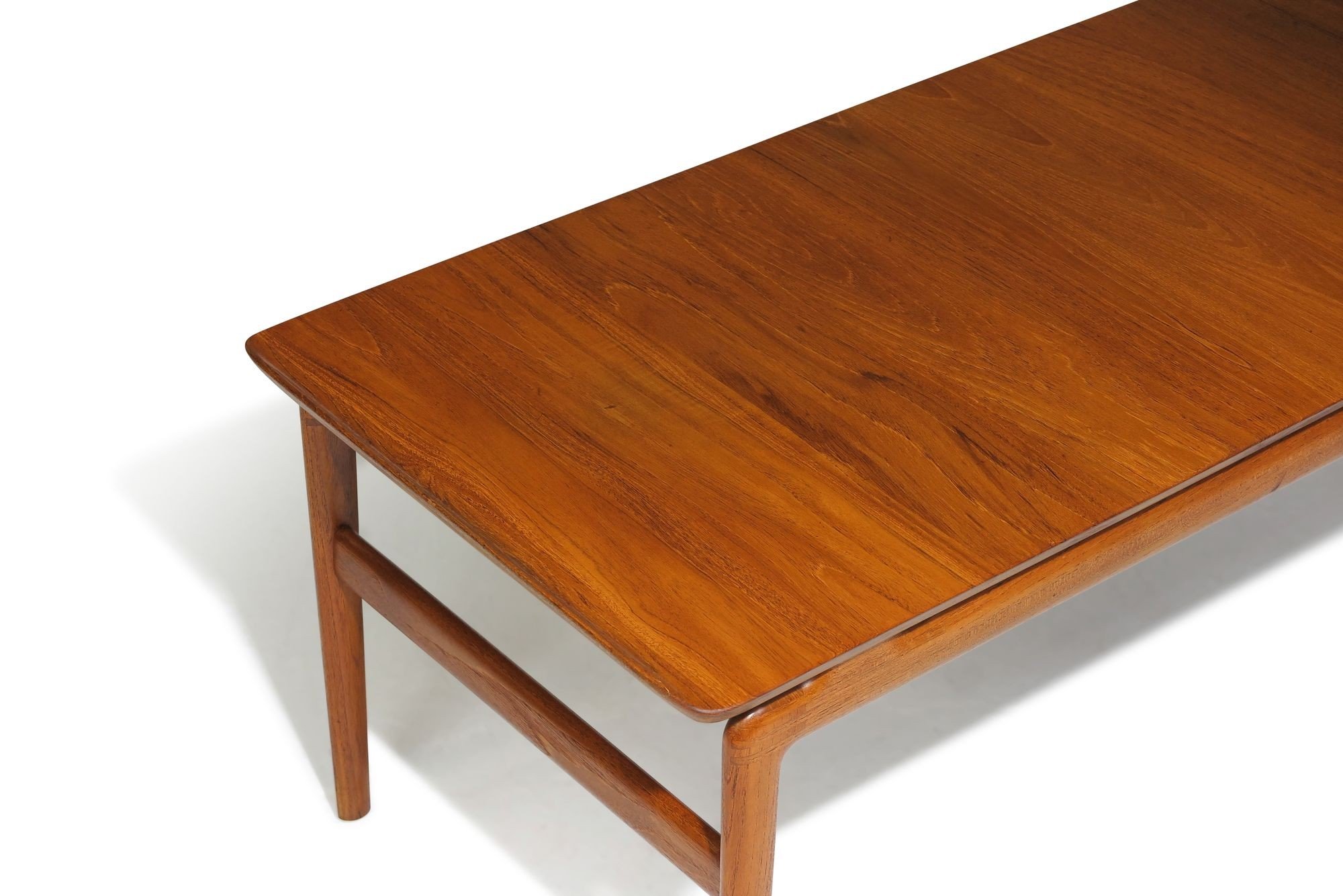 6_Teak_Coffe_table-5.jpeg