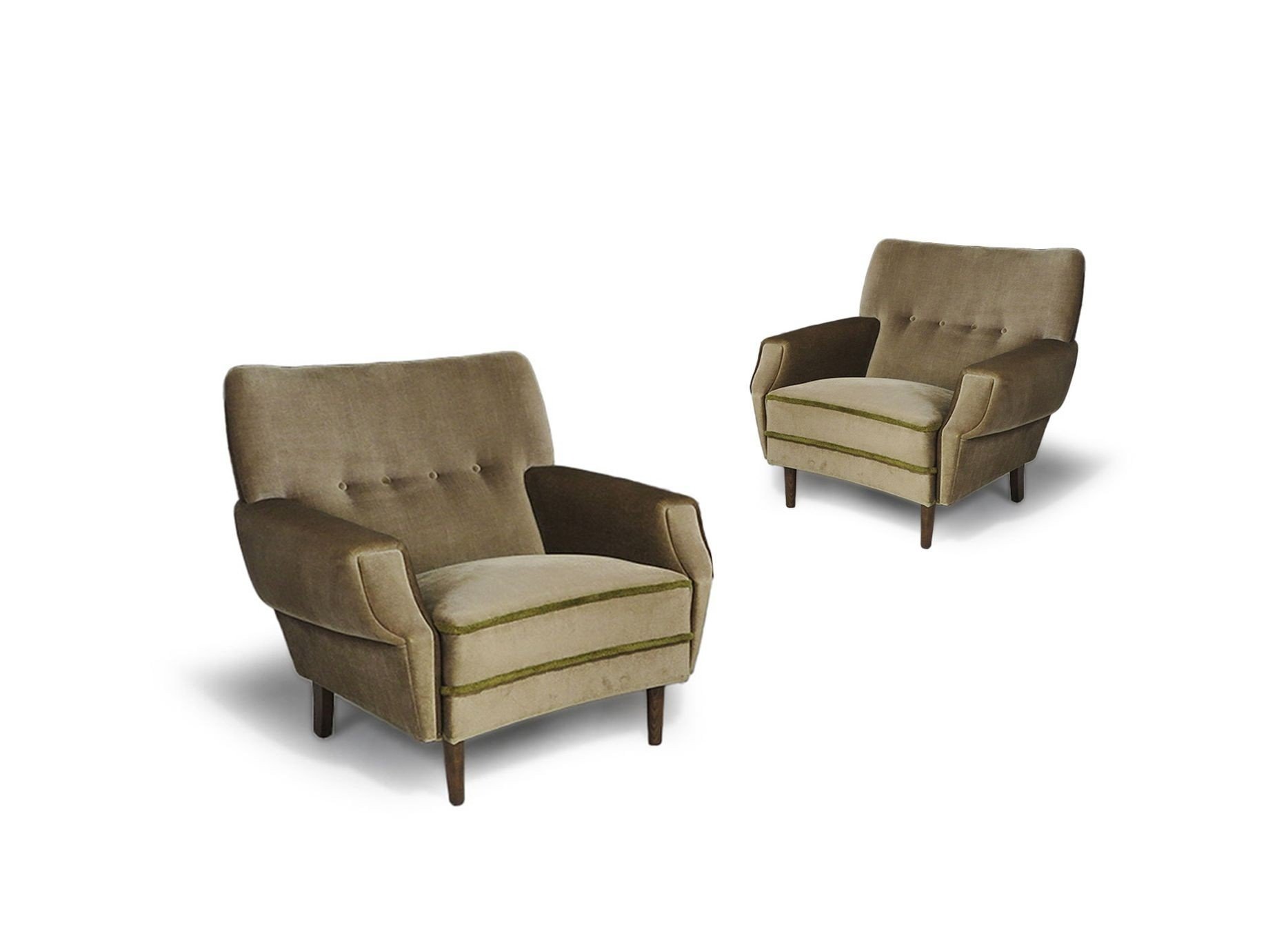 0_pair_of_chairs.jpg