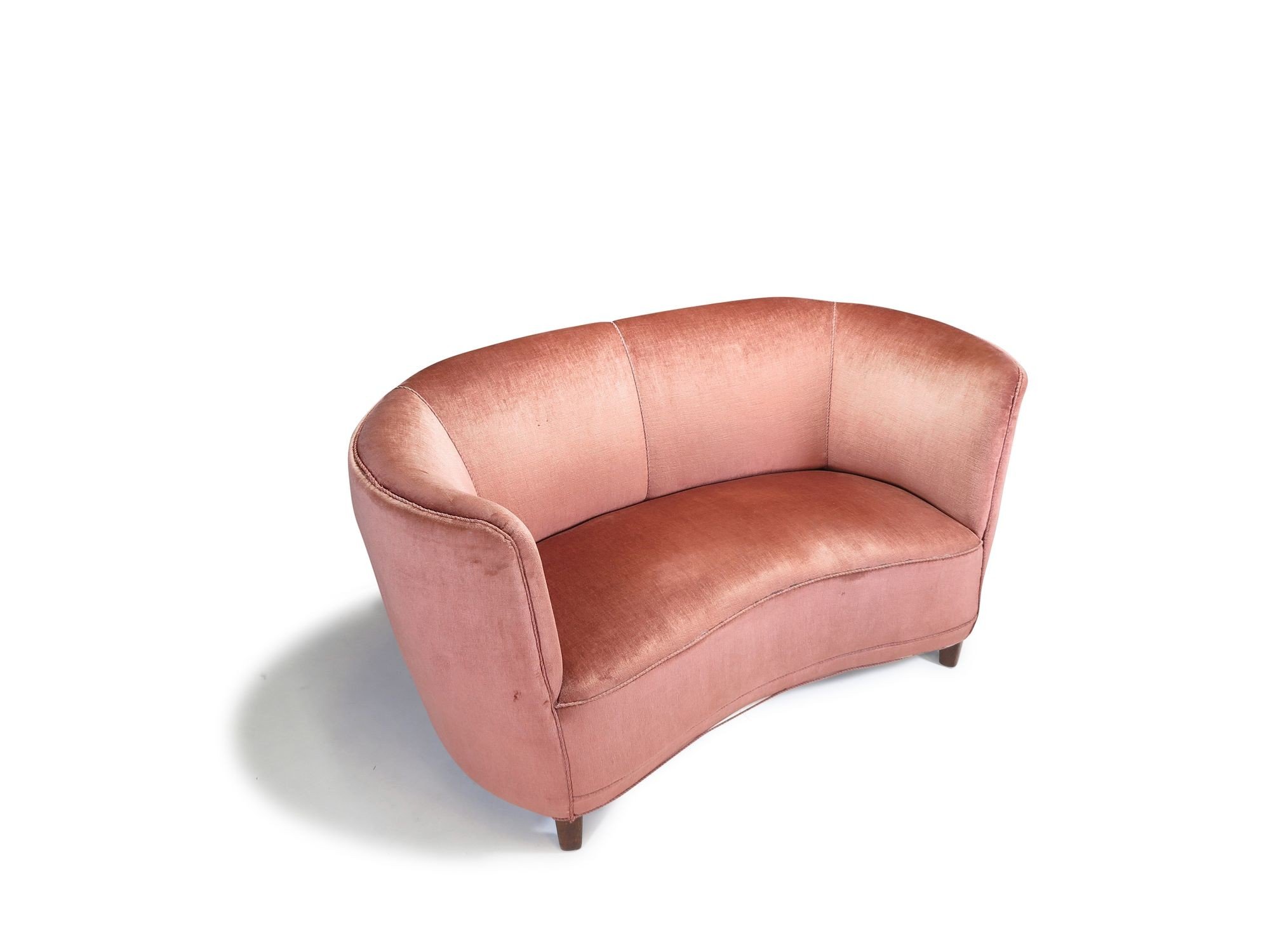 2_Pink_Sofa__-3.jpeg
