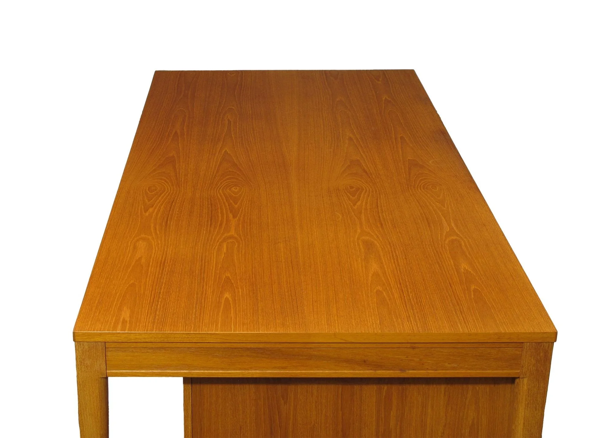 5_desk2.jpeg