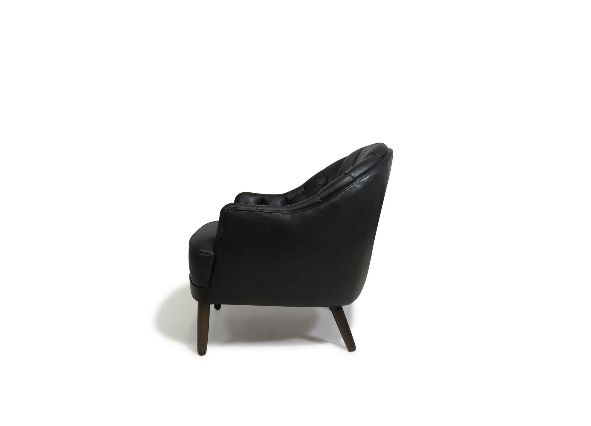 5_Black_Leather_chairs-5.jpeg