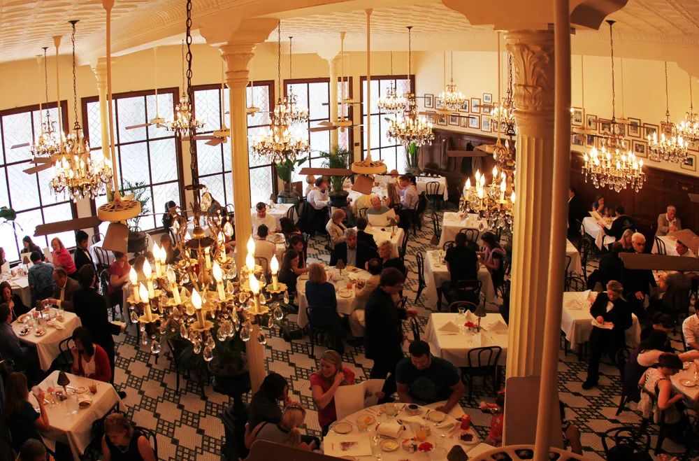 Arnaud’s Restaurant New Orleans….where the past meets the palate for an ...