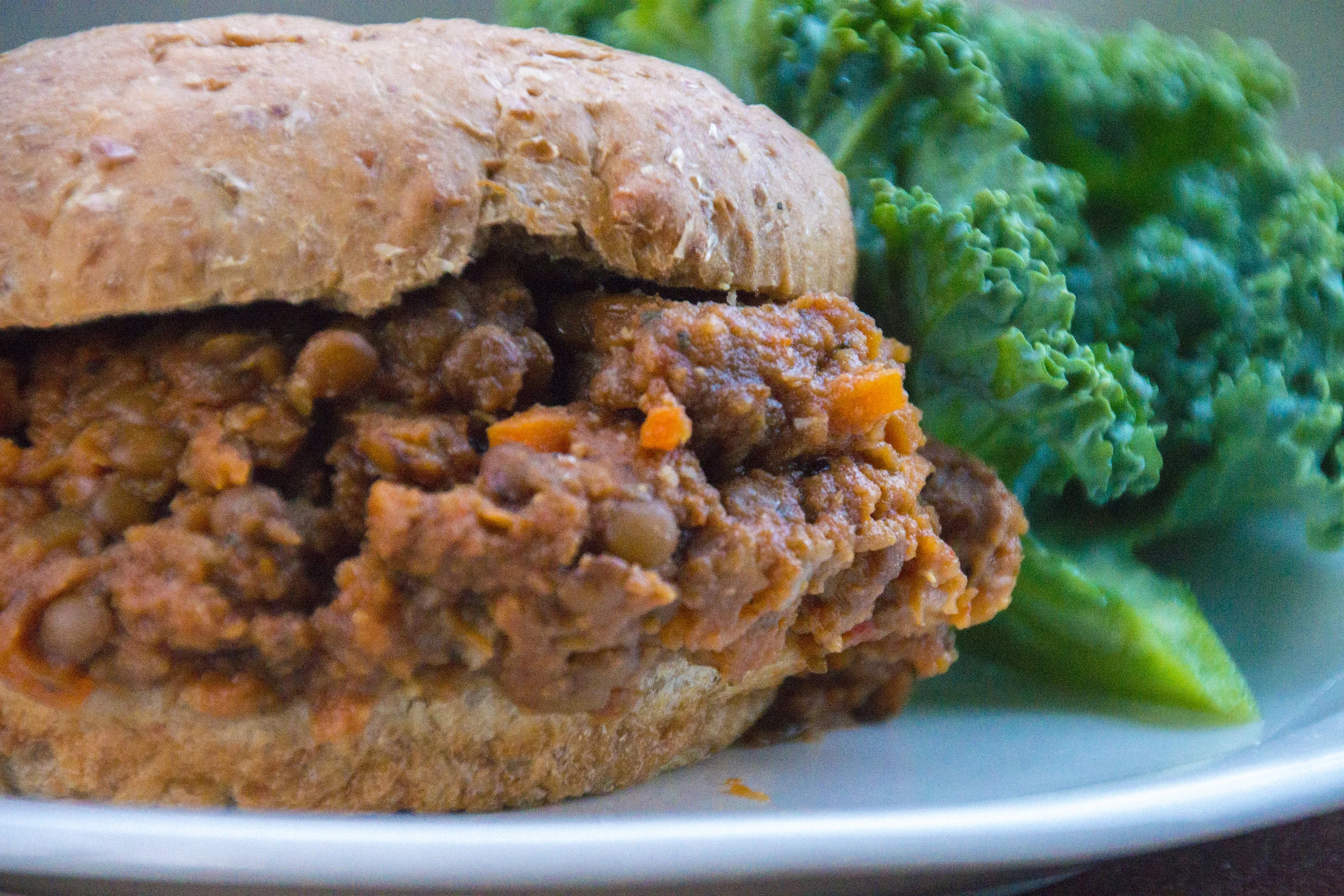 Lentil-Seitan Sloppy Joe