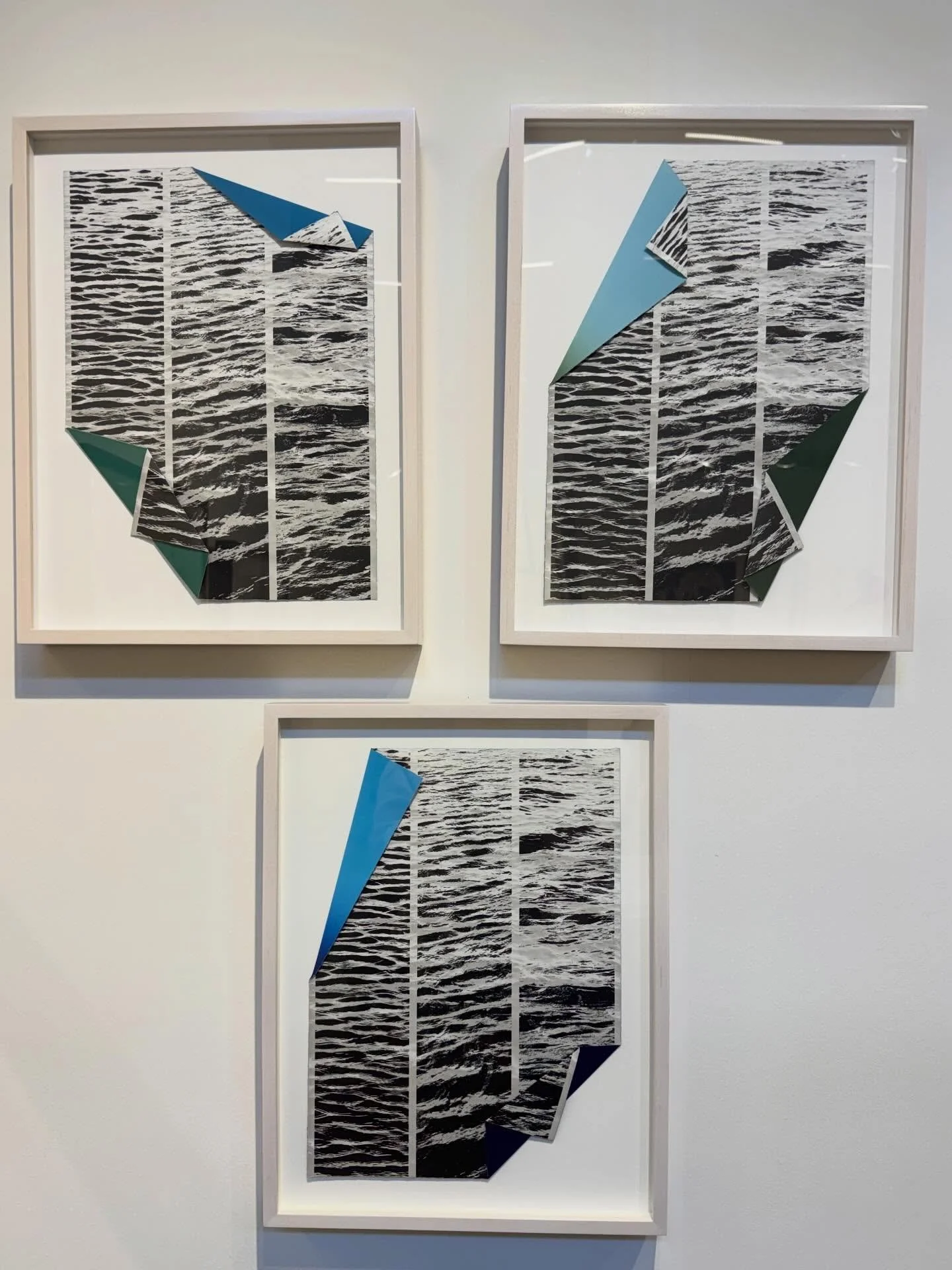 Favorites from the Brooklyn Fine Art Print Fair @powerhouse_arts:

1.-2. @evelynrydz x @caira.art.editions 
3. @marysibande x @davidkrut.nyc 
4. @kate.mccrickard x @davidkrut.nyc 
5. @kamroozegar x @shorepublishing 
6. @amylouisepark x @contemprints 