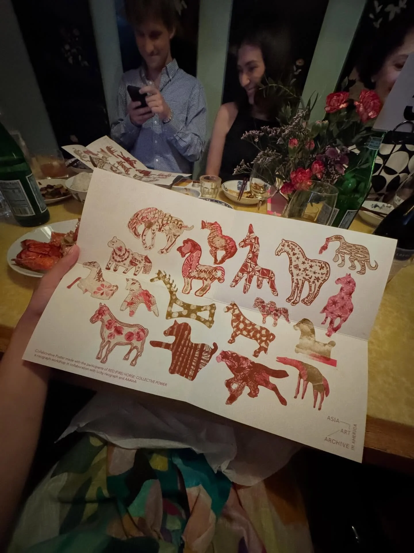❤️ @asiaartarchiveinamerica - bad photos from a great party with the best people. Special shout out to my @naomikawanishireis dress and the most wonderful take away! Nothing beats receiving a book handpicked for you and this @siah.armajani book is 💯