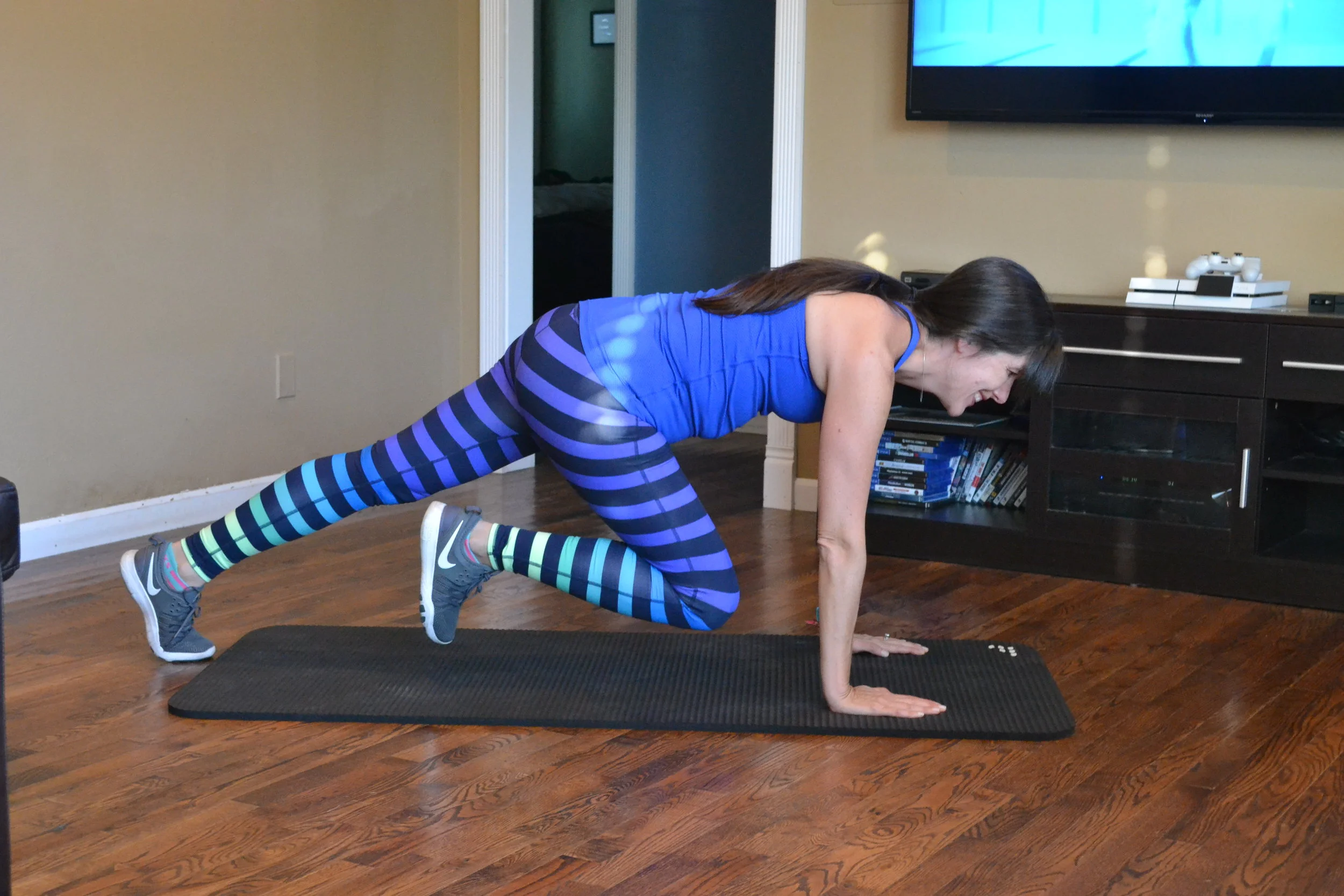 6 Moves Legs and Core Home Workout