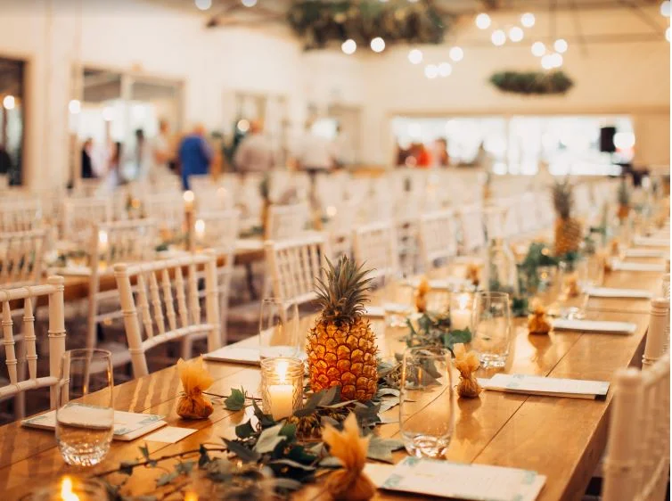 Wedding reception table setting