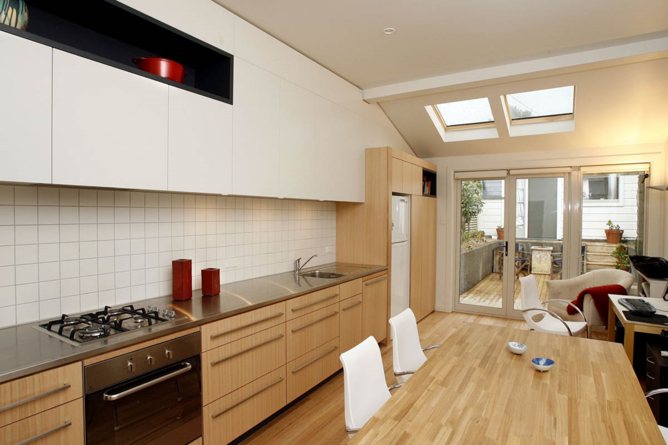 02 Kitchen.jpg