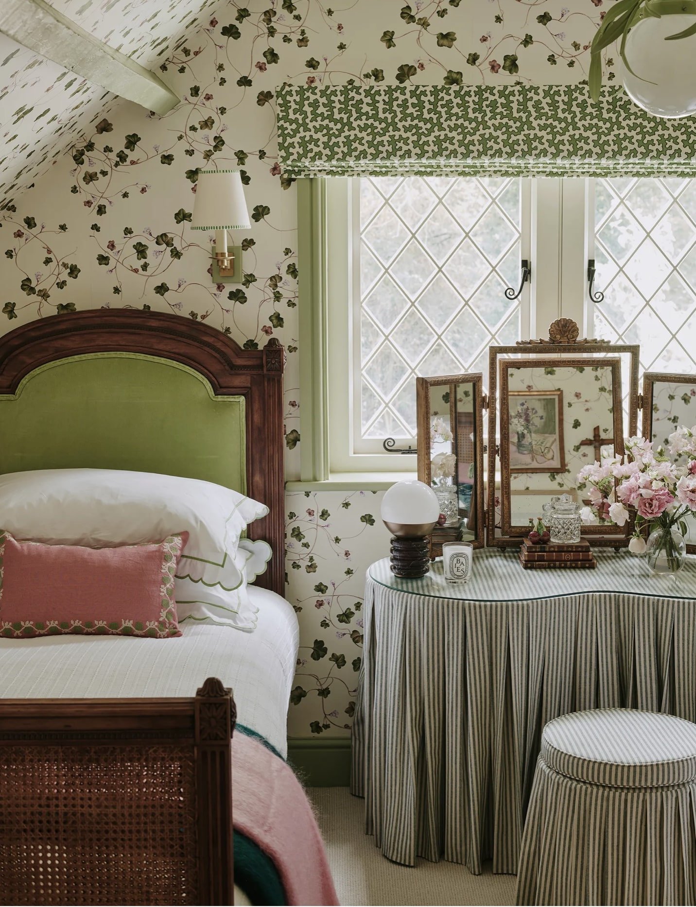 11 Guest Room Décor Ideas That Will Prove Your Prowess As Hostess