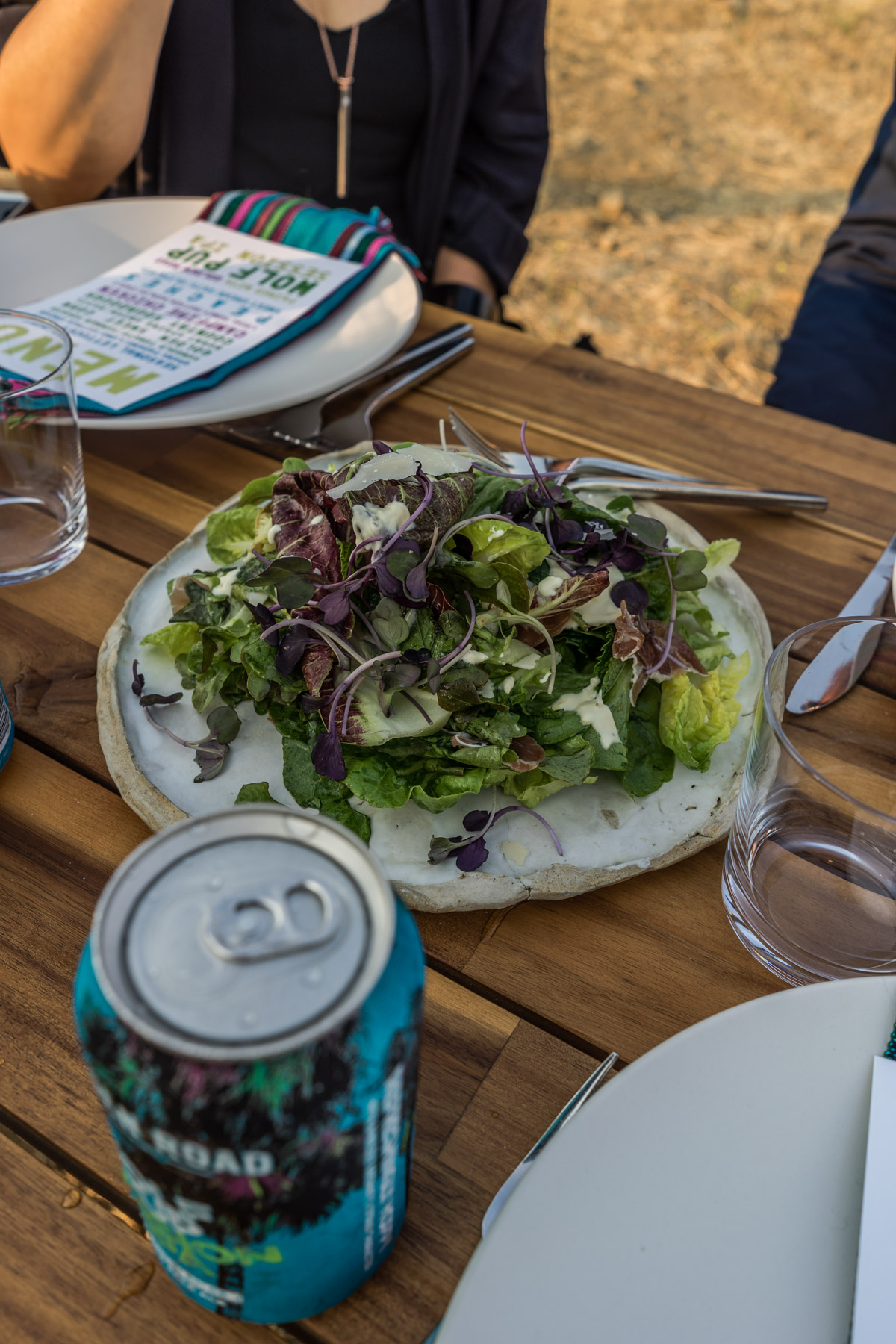 What happens when your meal is entirely cooked by the campside fire? Deliciousness ensues. An outdoor dining experience that easily rivals a Michelin-star restaurant. 
