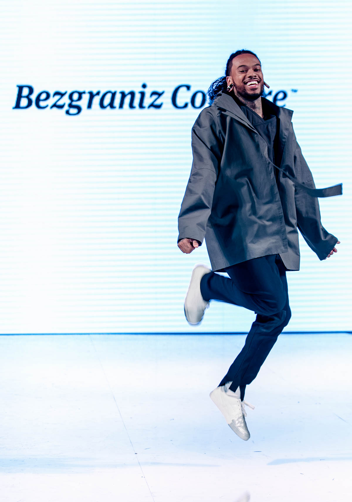 LAFW-SS17-BEZGRANIZ-COUTURE-SHOW1.jpg