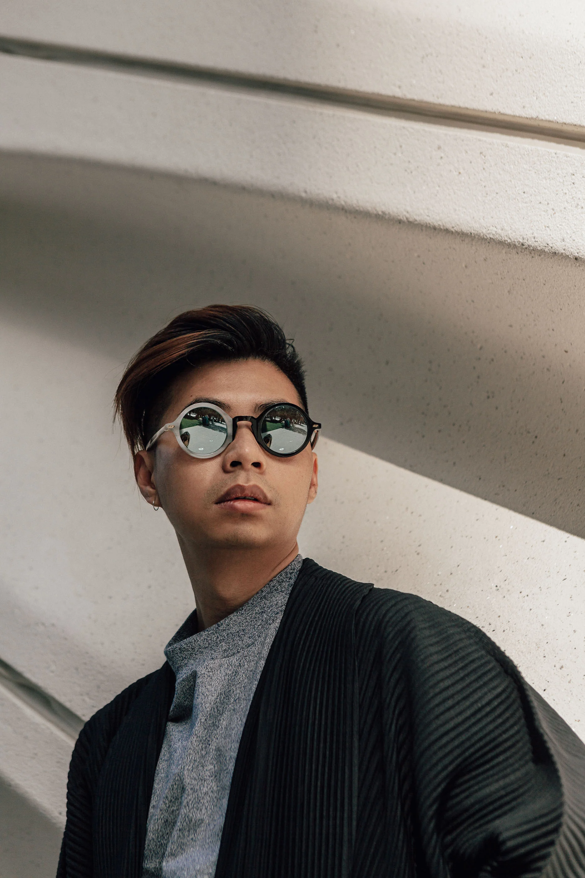 MYBELONGING-TOMMYLEI-TOP-AGENDER-MENSWEAR-STREETSTYLE-BLOGGER-MOVITRA-SUNGLASSES-ISSEY-MIYAKE-HOMME-PLISSE-ACNE-STUDIOS-2.jpg