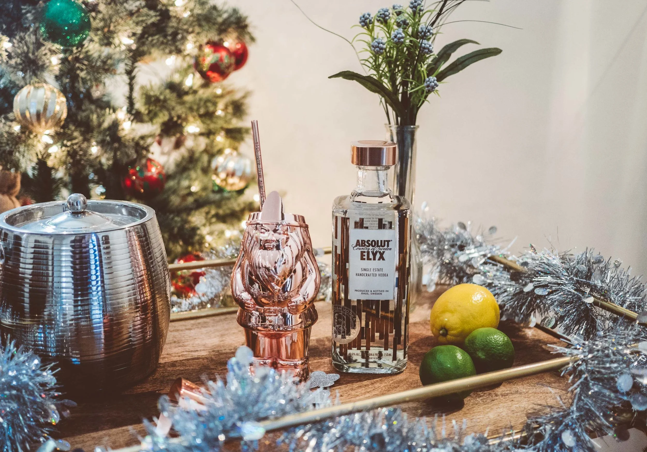 MYBELONGING-TOMMYLEI-THE-BEST-ABSOLUT-ELYX-COCKTAIL-BAR-CART-HOLIDAY-DRINK-RECIPES-5.jpg