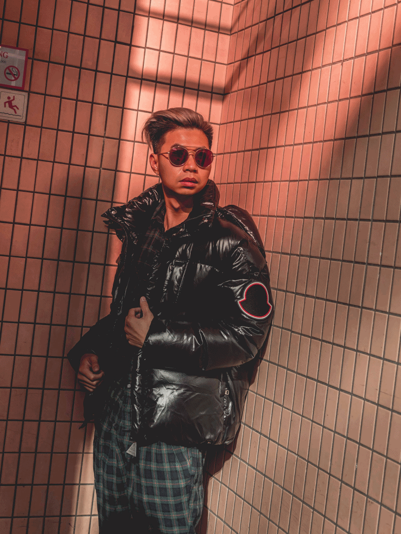 MYBELONGING-TOMMYLEI-MENSWEAR-STREETSTYLE-MONCLER-X-FARFETCH-CENTRAL-DISTRICT-CITY-STREETS-HONGKONG-TRAVEL-PHOTOGRAPHY-4.gif