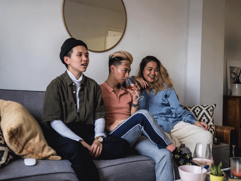 MYBELONGING-TOMMYLEI-HOW-TO-THROW-A-SPONTANEOUS-PARTY-WITH-BEAT-SHAZAM-SHOW-15.gif