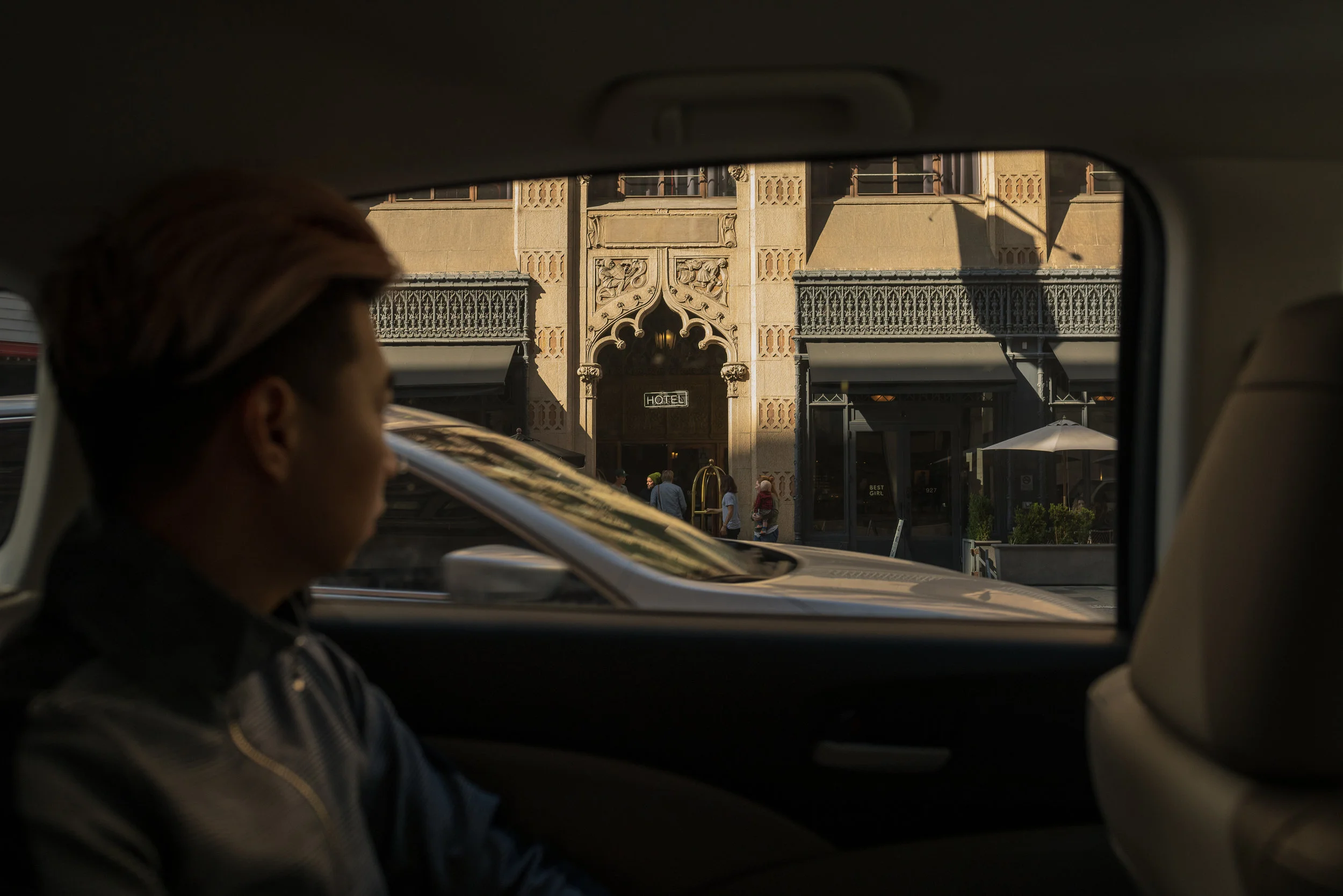 MYBELONGING-UBER-DOORS-ARE-ALWAYS-OPENING-DOWNTOWN-LOS-ANGELES-STREETSTYLE-PHOTOGRAPHY31.jpg