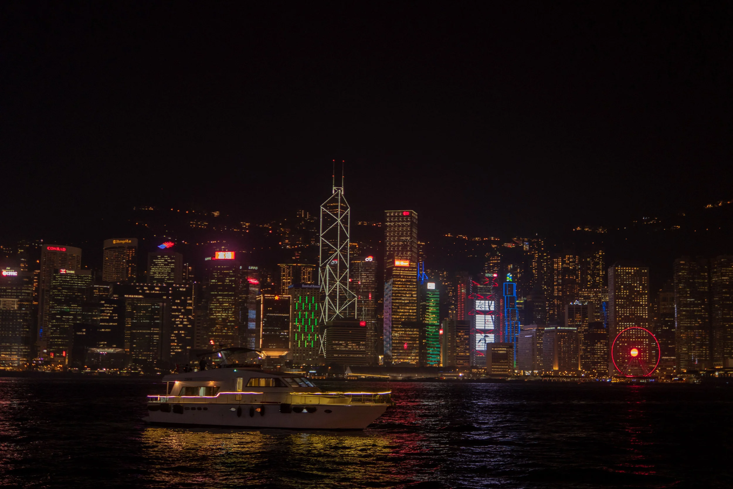 mybelonging-tommylei-the-aqualuna-II-experience-tsim-sha-tsui-promenade-harbor-hong-kong-travel-photography26.jpg