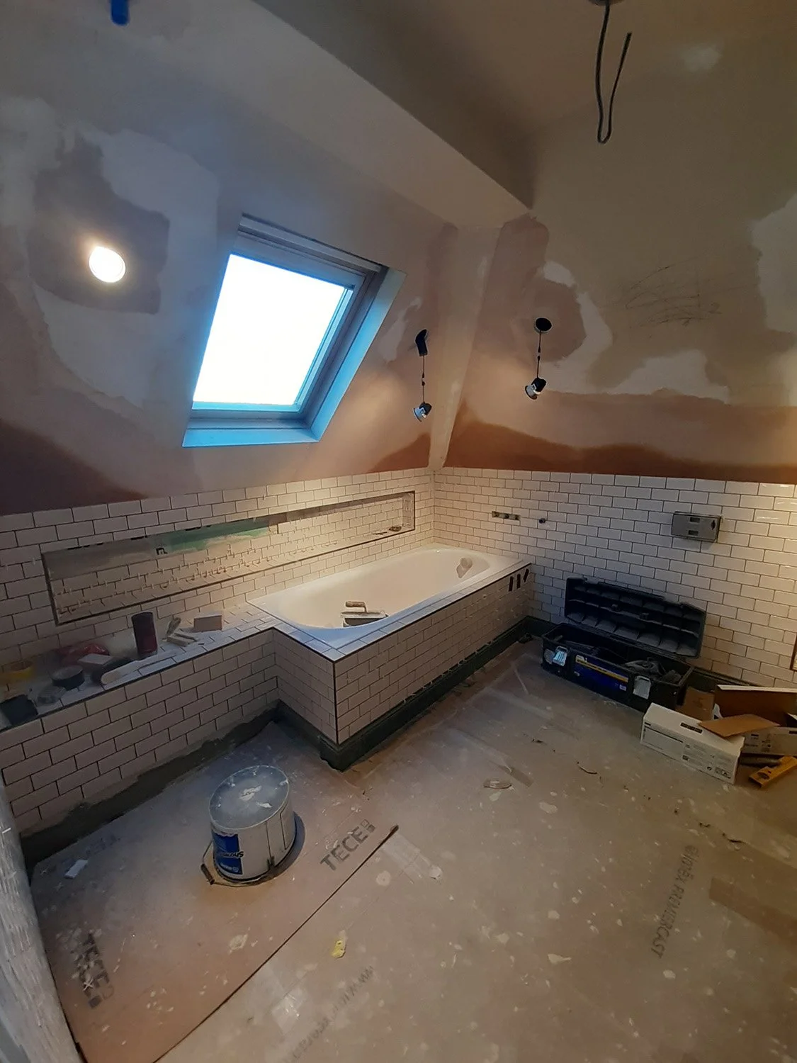 teddington.house.bathroom.01.jpg