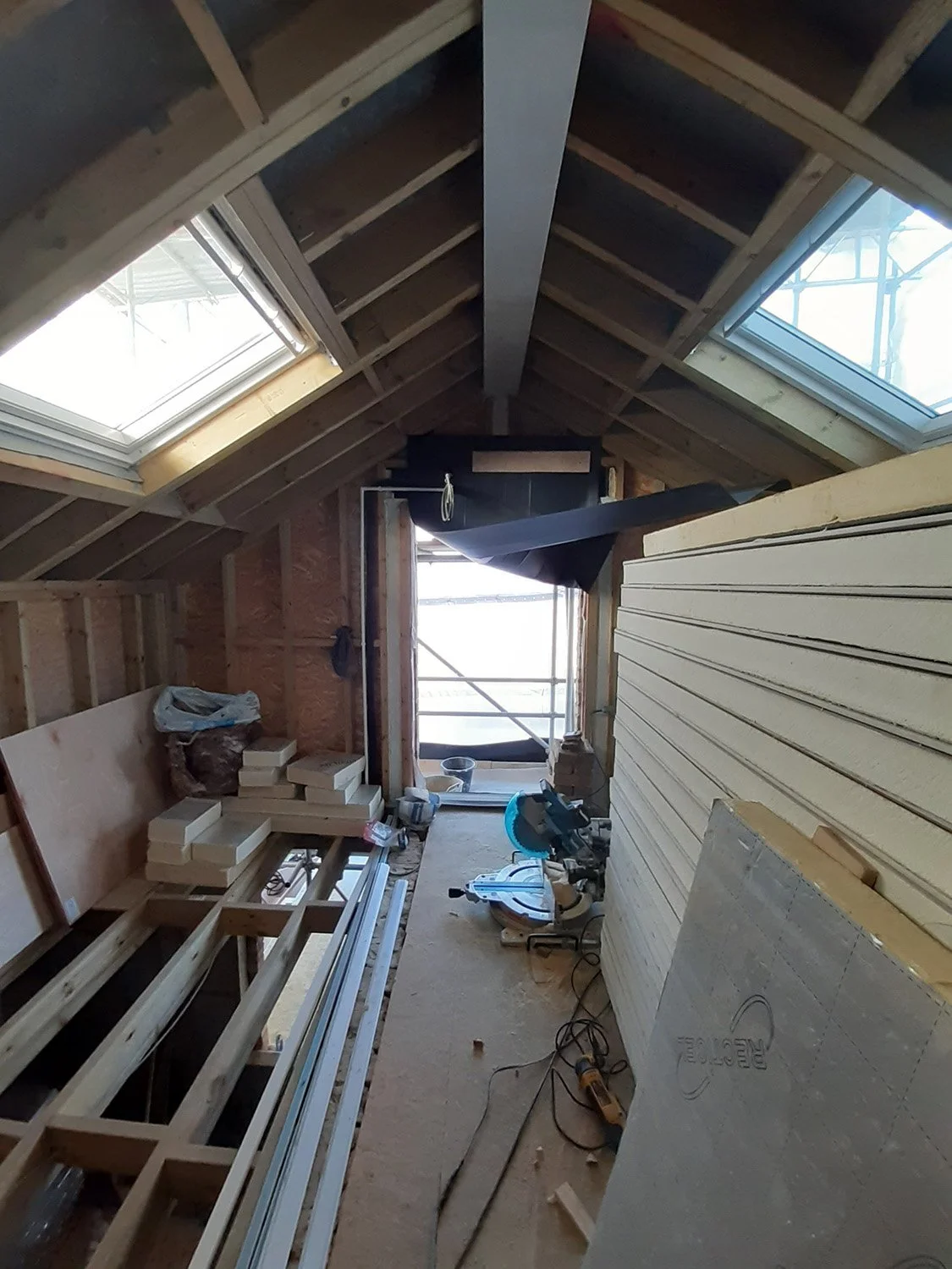 Kingston.house.open.master.bedroom.01.jpg