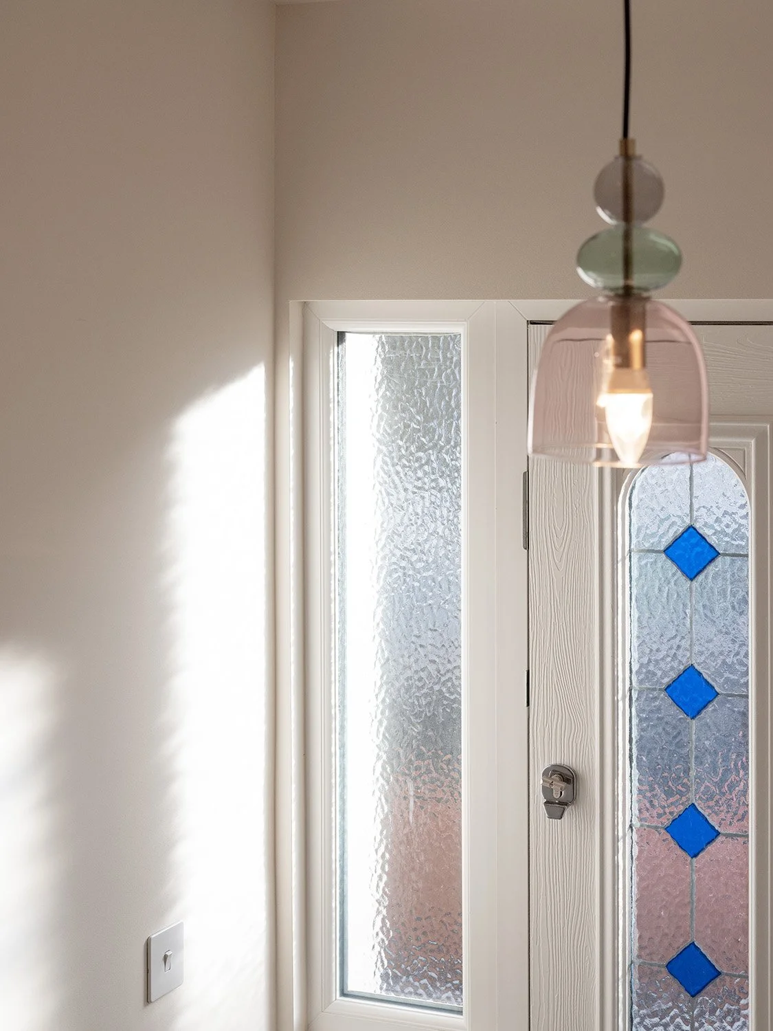 twickenham-renovation-entryway-textured-glass-door-light.jpg.jpg