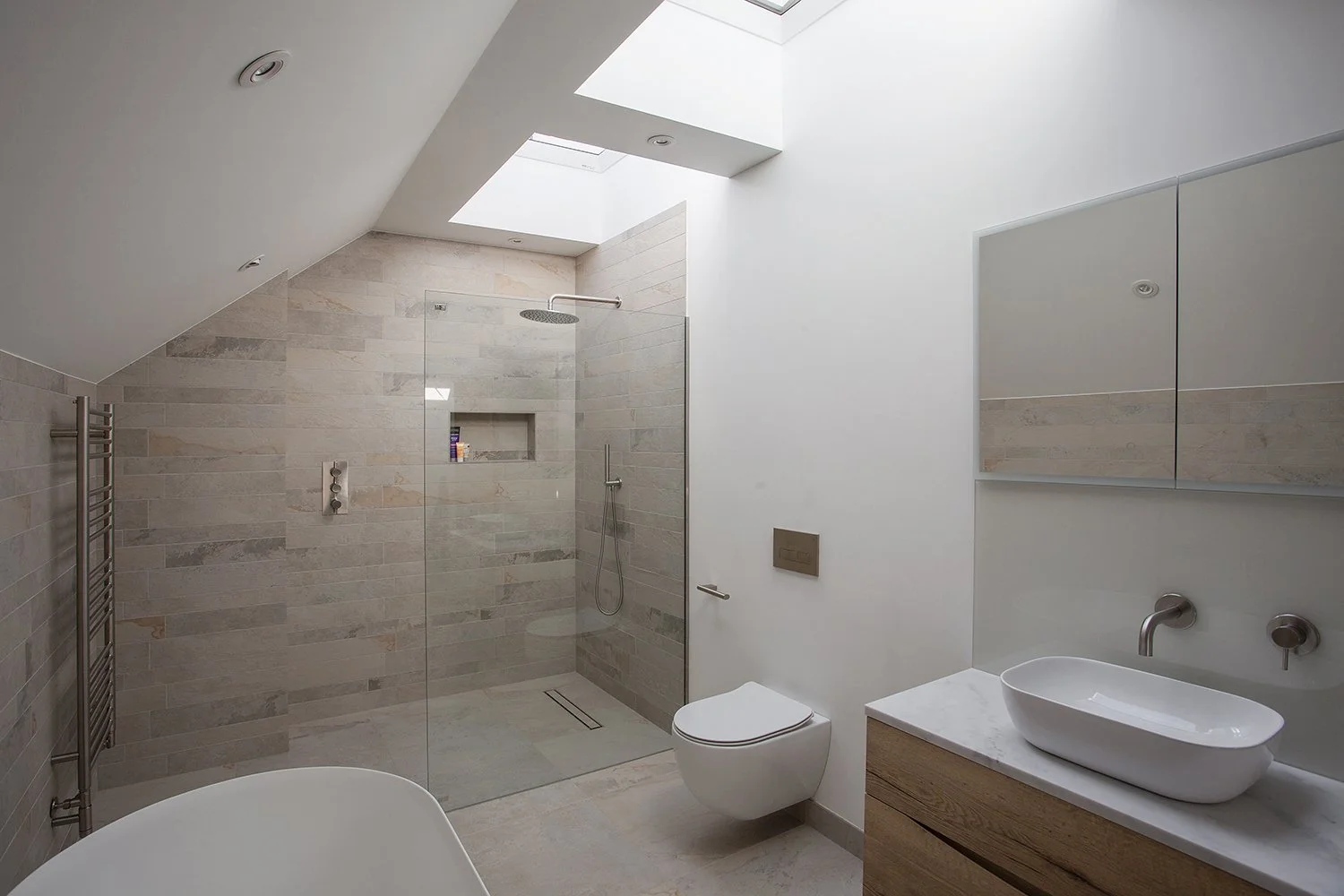 hampton-conservation-area-bathroom-skylight.jpg.jpg