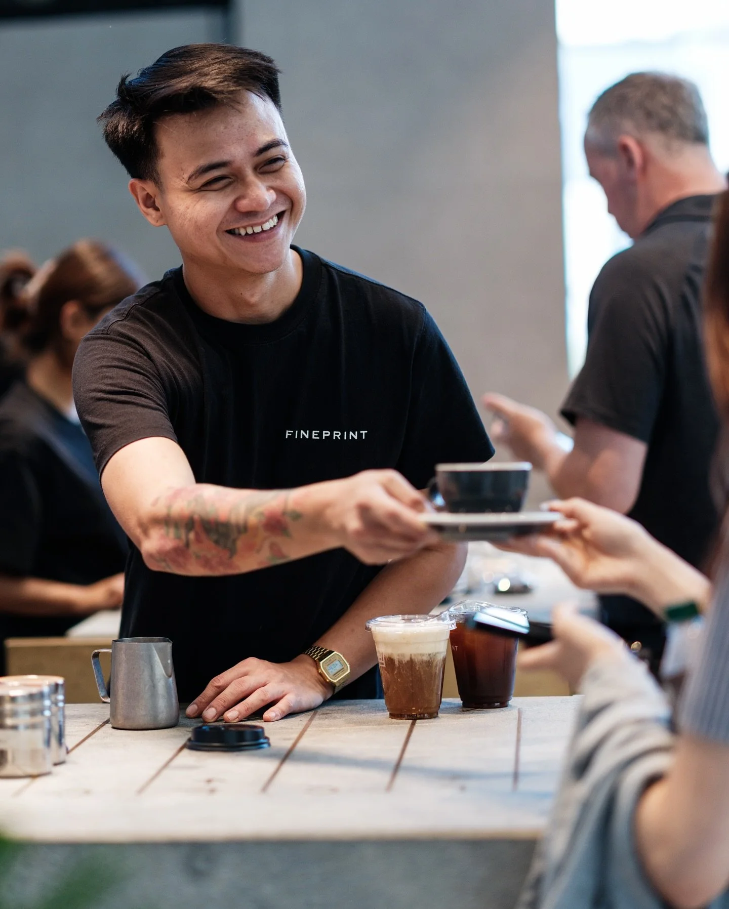 Service with a smile, capturing Fineprints friendly staff in action
.
.
.
.
#fineprinthk #coffeehongkong #hkcoffee #hkcoffeeshop #hongkongairport #peelstreethk #candidweddingphotography #commercialphotographers #hongkongphotographer #hkphotographer #