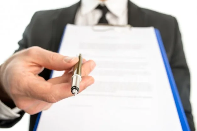 job-offer-canada_1557286536753.jpg