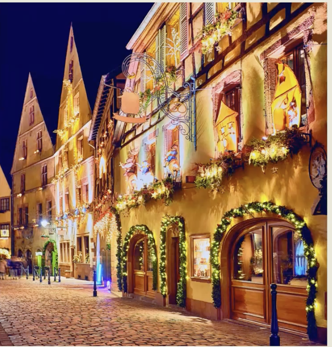 Christmas Markets &amp; Holiday Magic: How to Choose the Right AmaWaterways Cruise