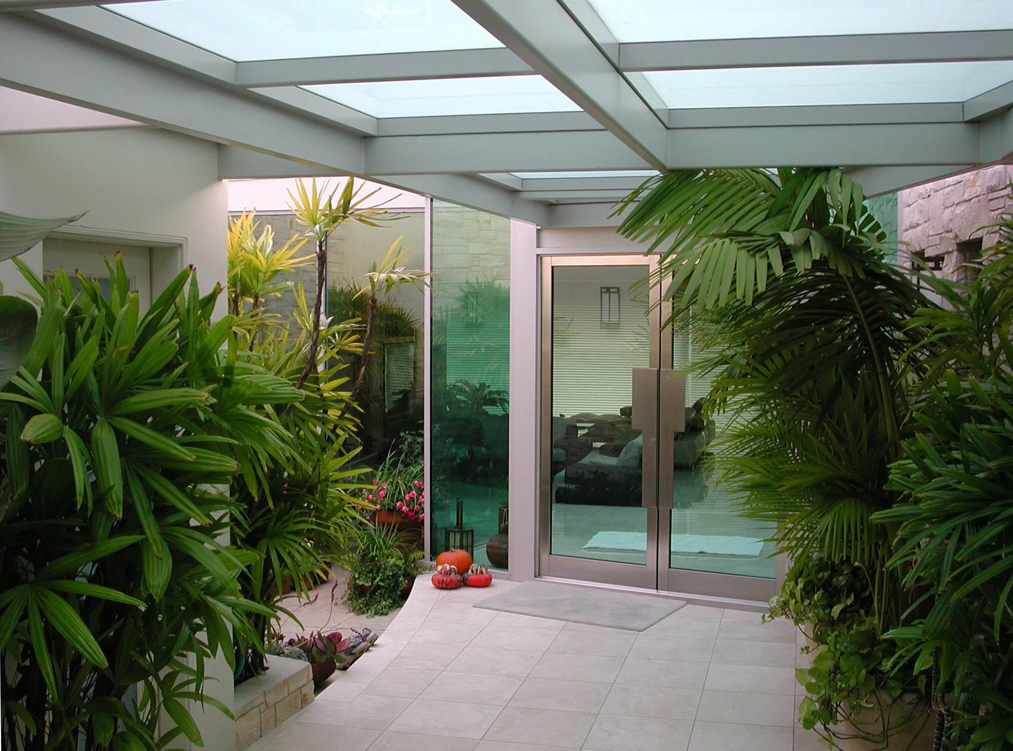 Orr entry court.JPG