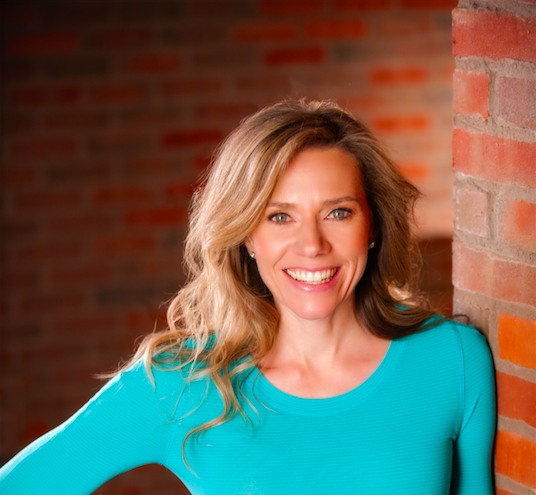 Exercise after birth & resolving diastasis recti (an exclusive interview with Leah Keller)