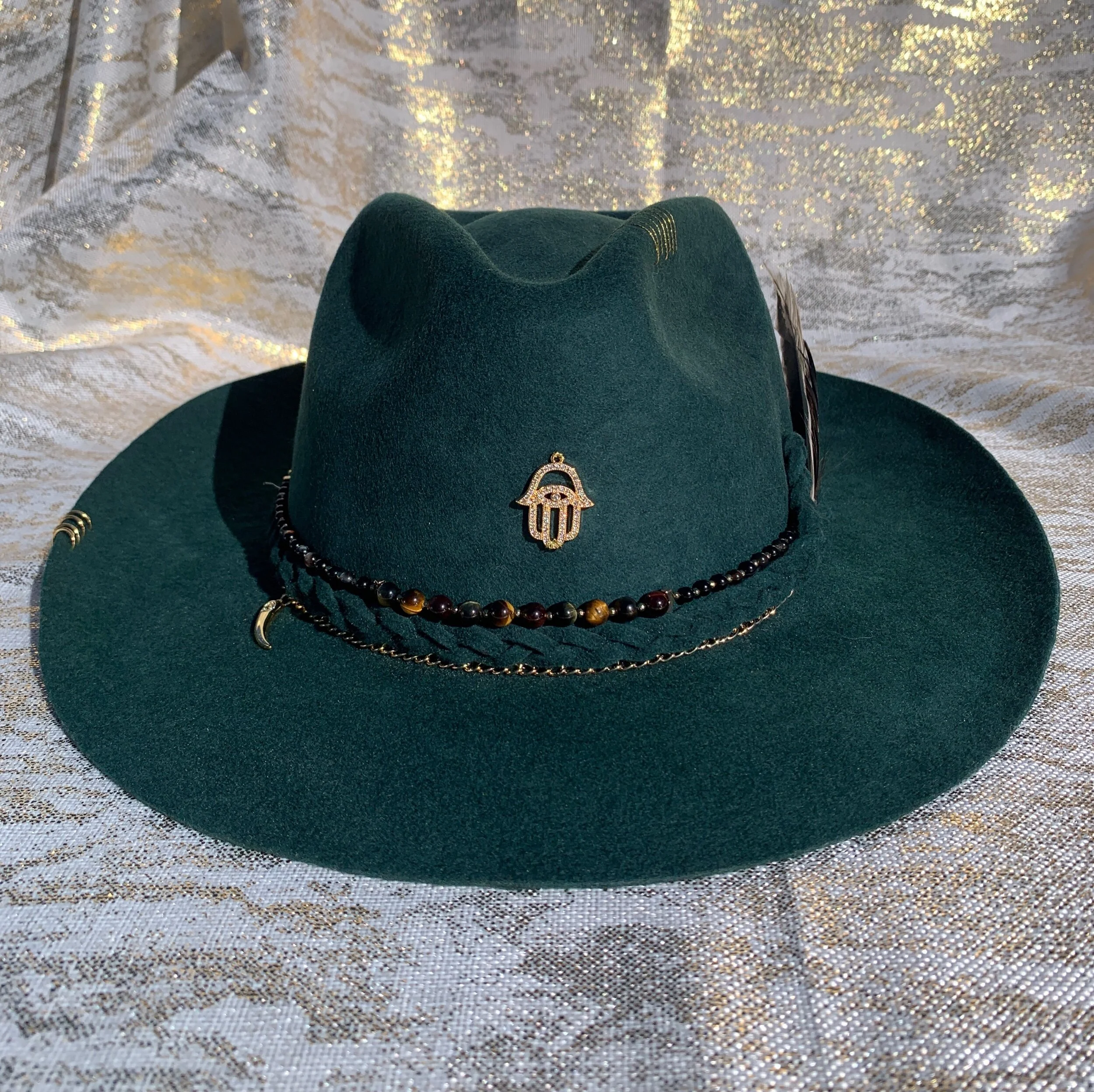 886C3069-26A0-4438-AD19-D6EFDF43B615