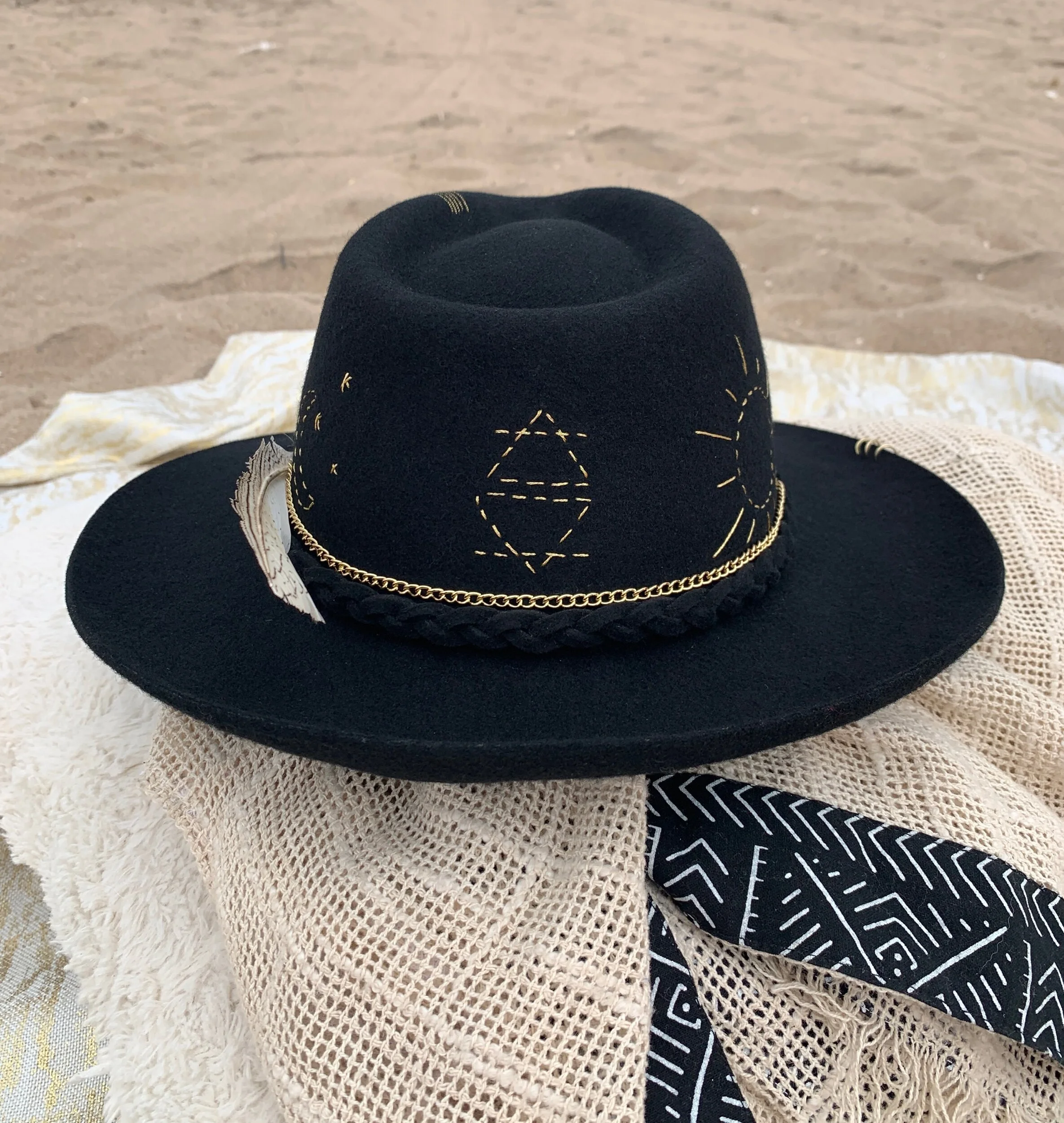 D8625321-5B41-462B-9165-D18A8FA4F595