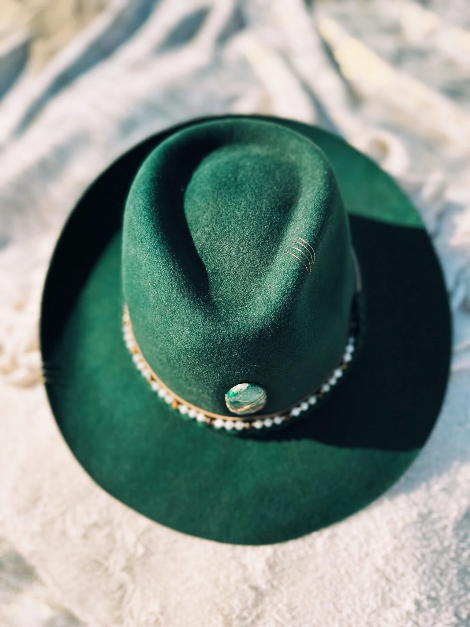 84DFCE63-7C06-4993-8145-918EDE7BA7C8