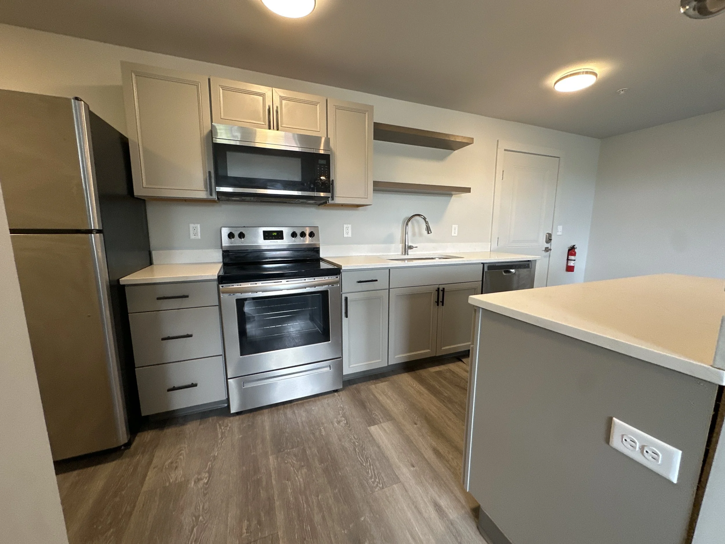 2 bed 2 bath 238 dryden  (11).jpg