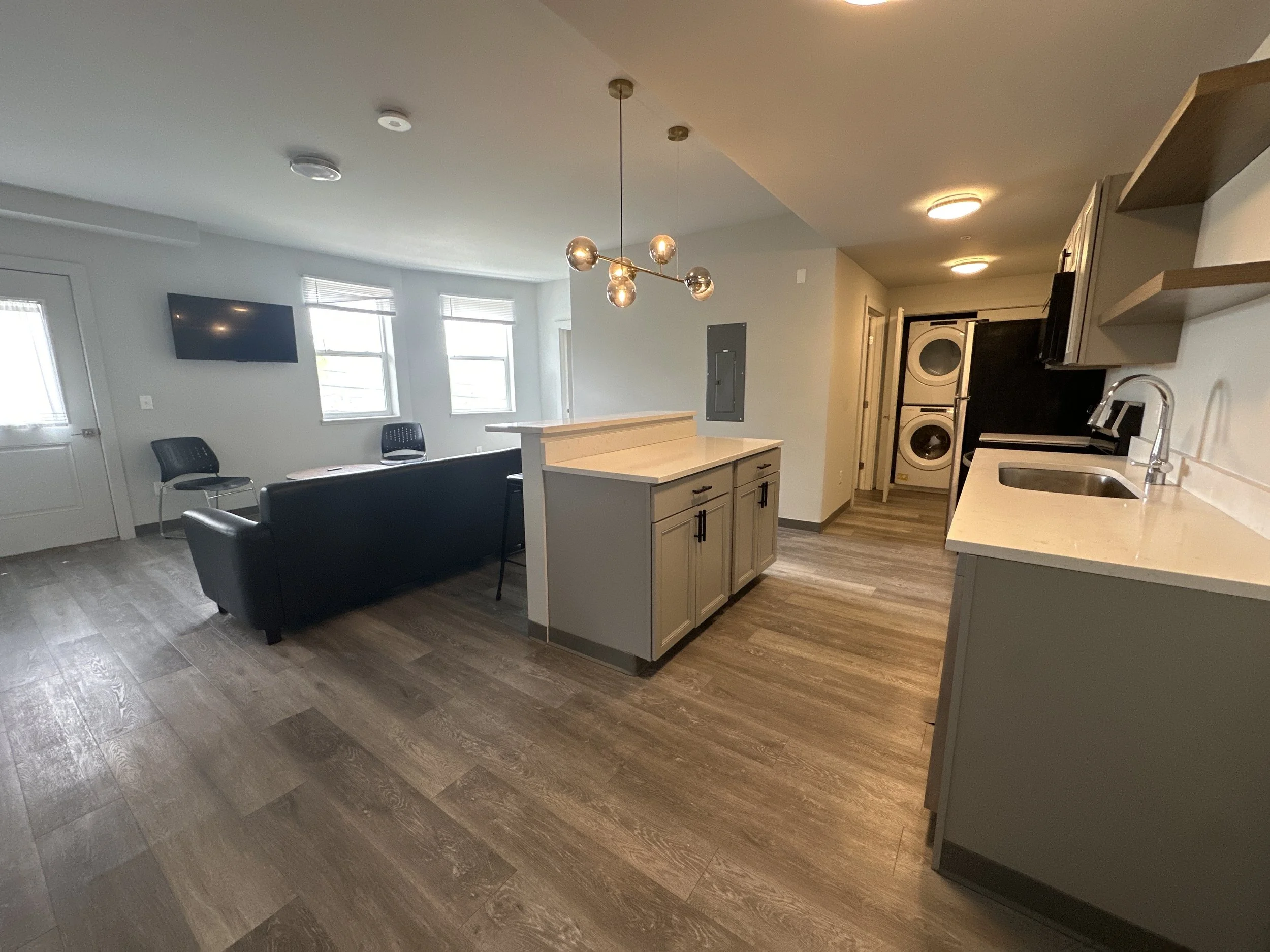 2 bed 2 bath 238 dryden  (12)(1).jpg