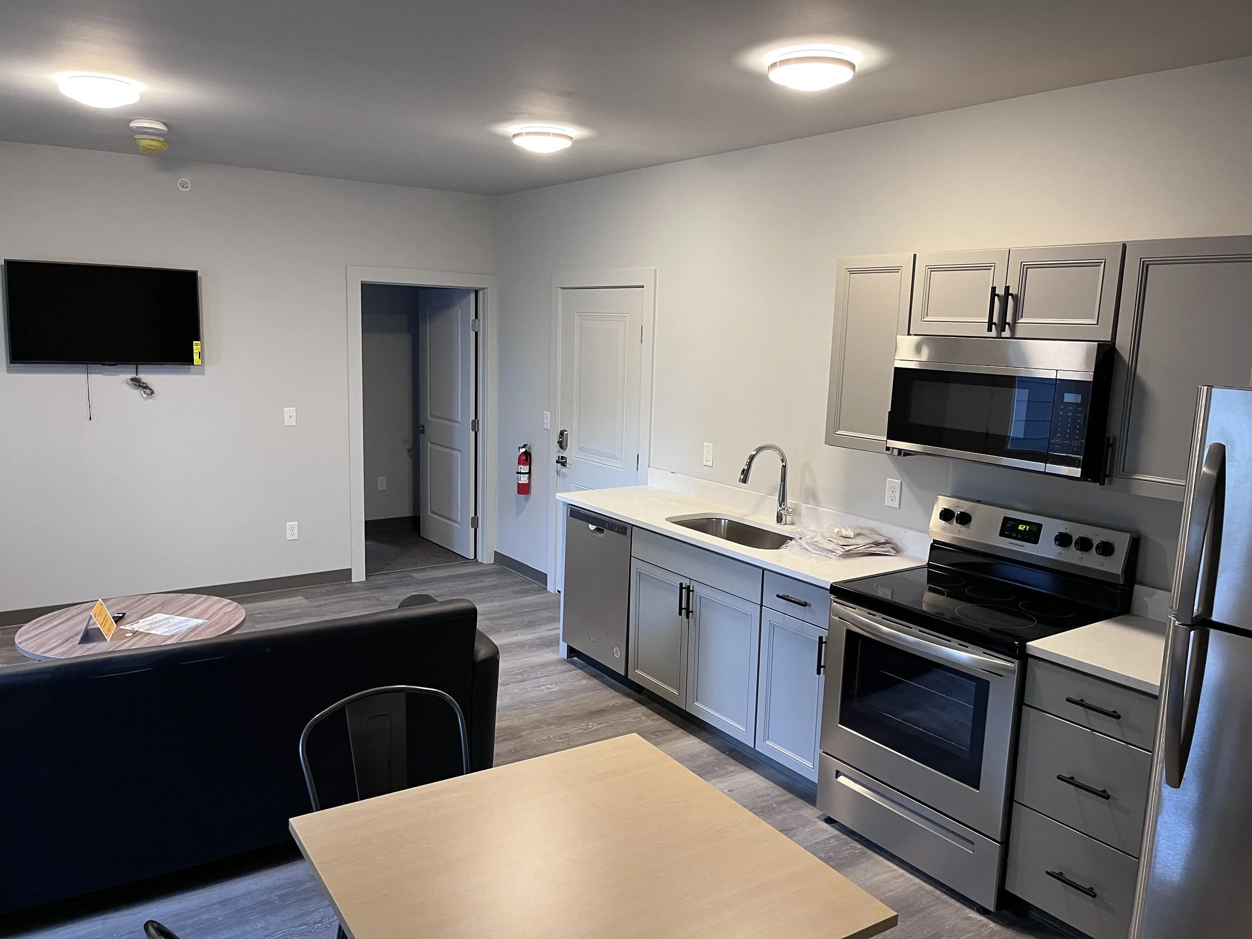 2 bed 1 bath 238 dryden (1).jpg