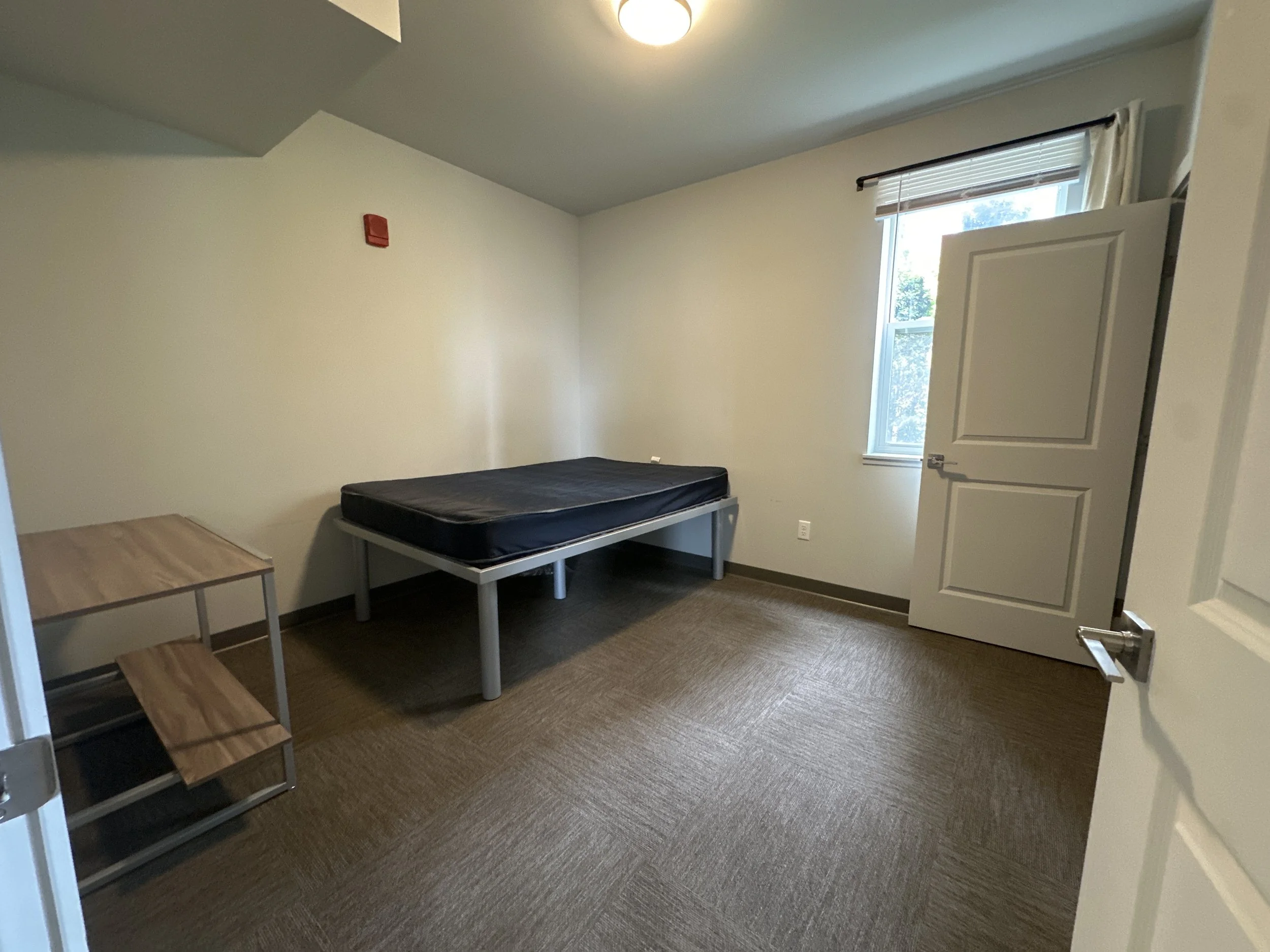 2 bed 2 bath 238 dryden  (15).jpg