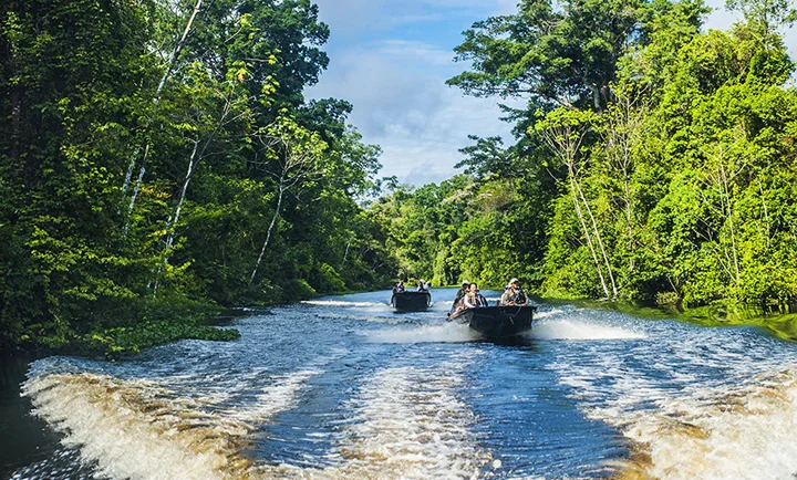 New-8-2015-Amazon-Skiff-Ride-3-cropjpg.jpg