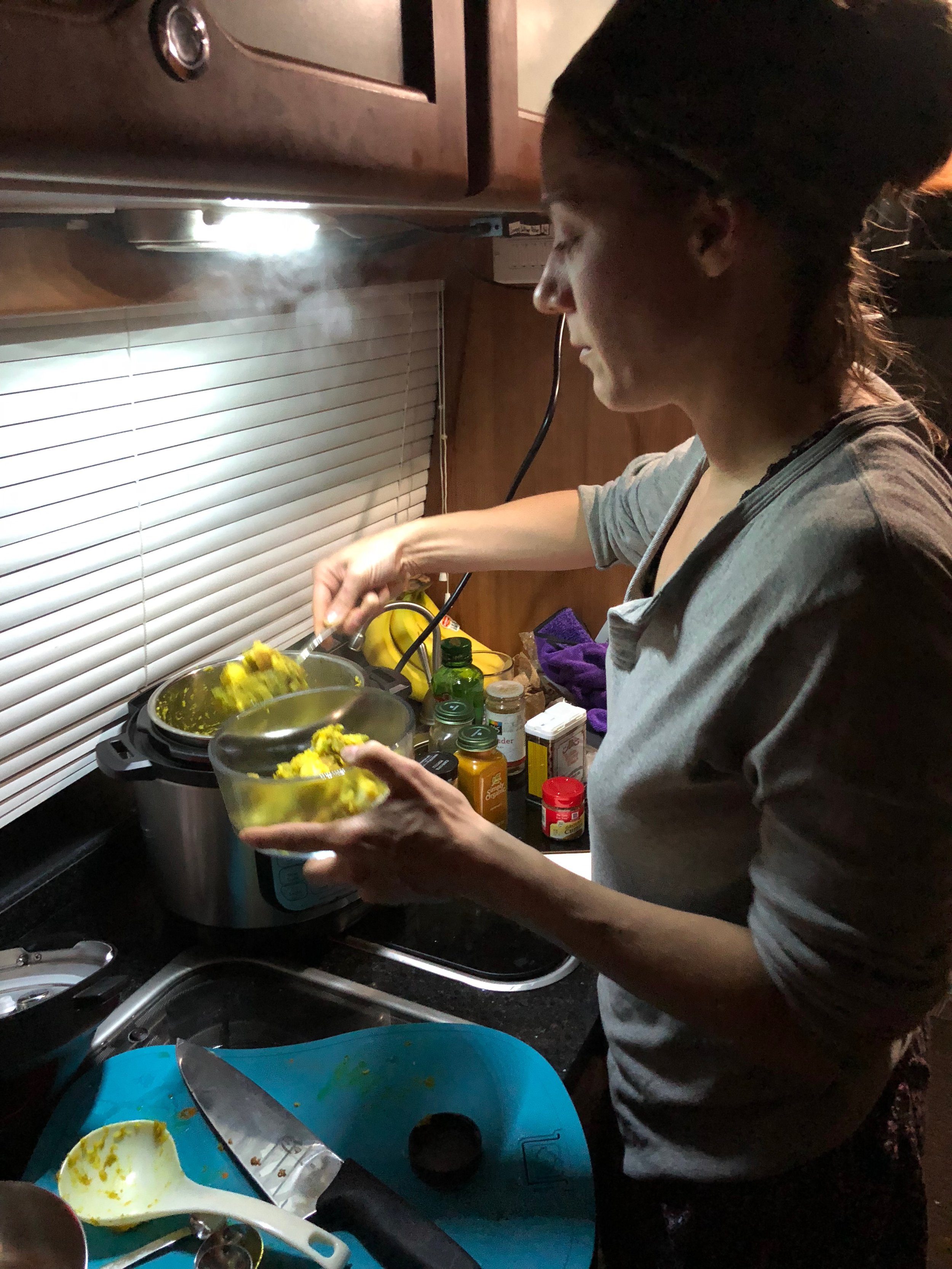 Ashleigh prepares dinner in the Instant Pot