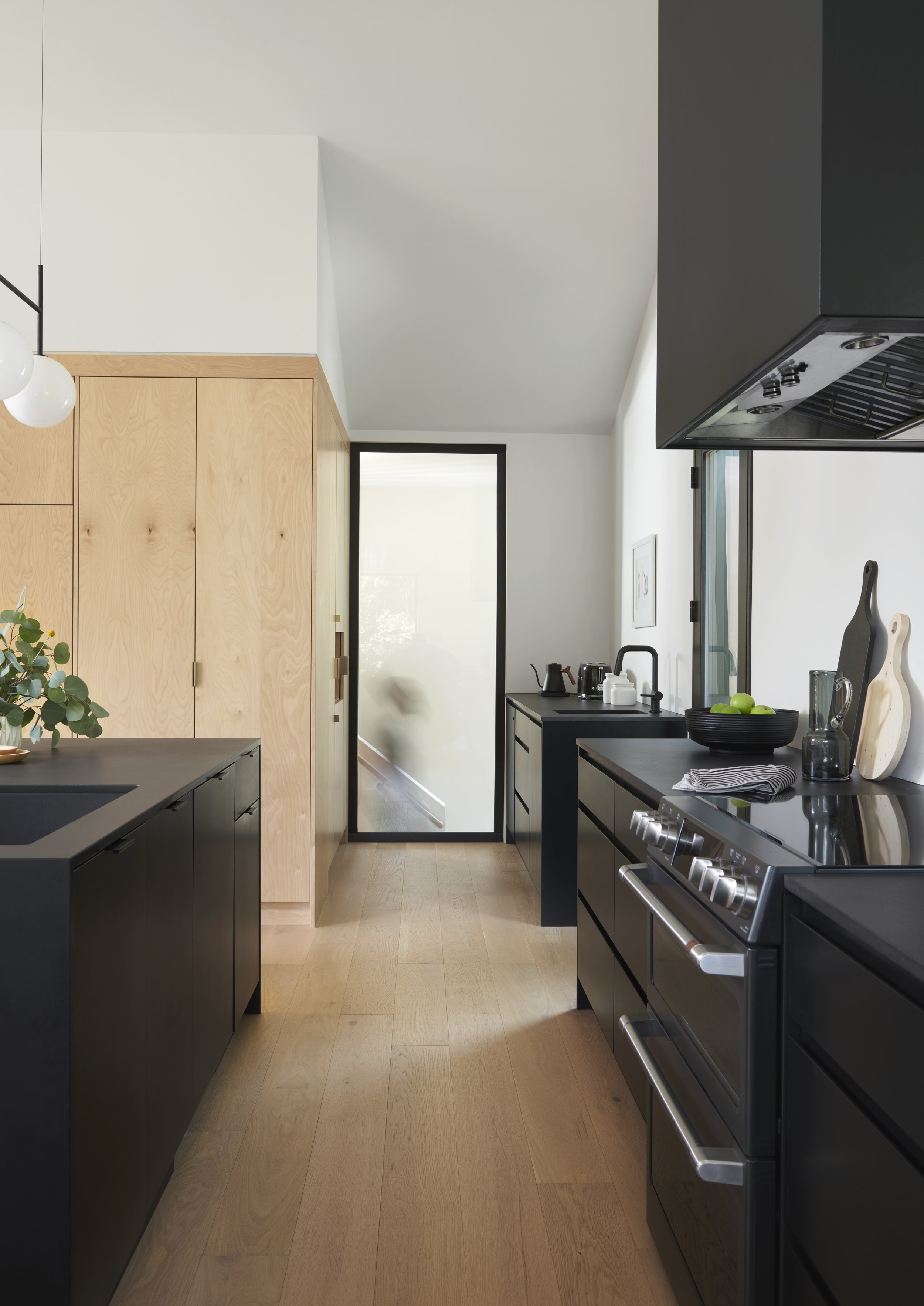 MarshallDesign_10Edgewood_129_HERO.jpg
