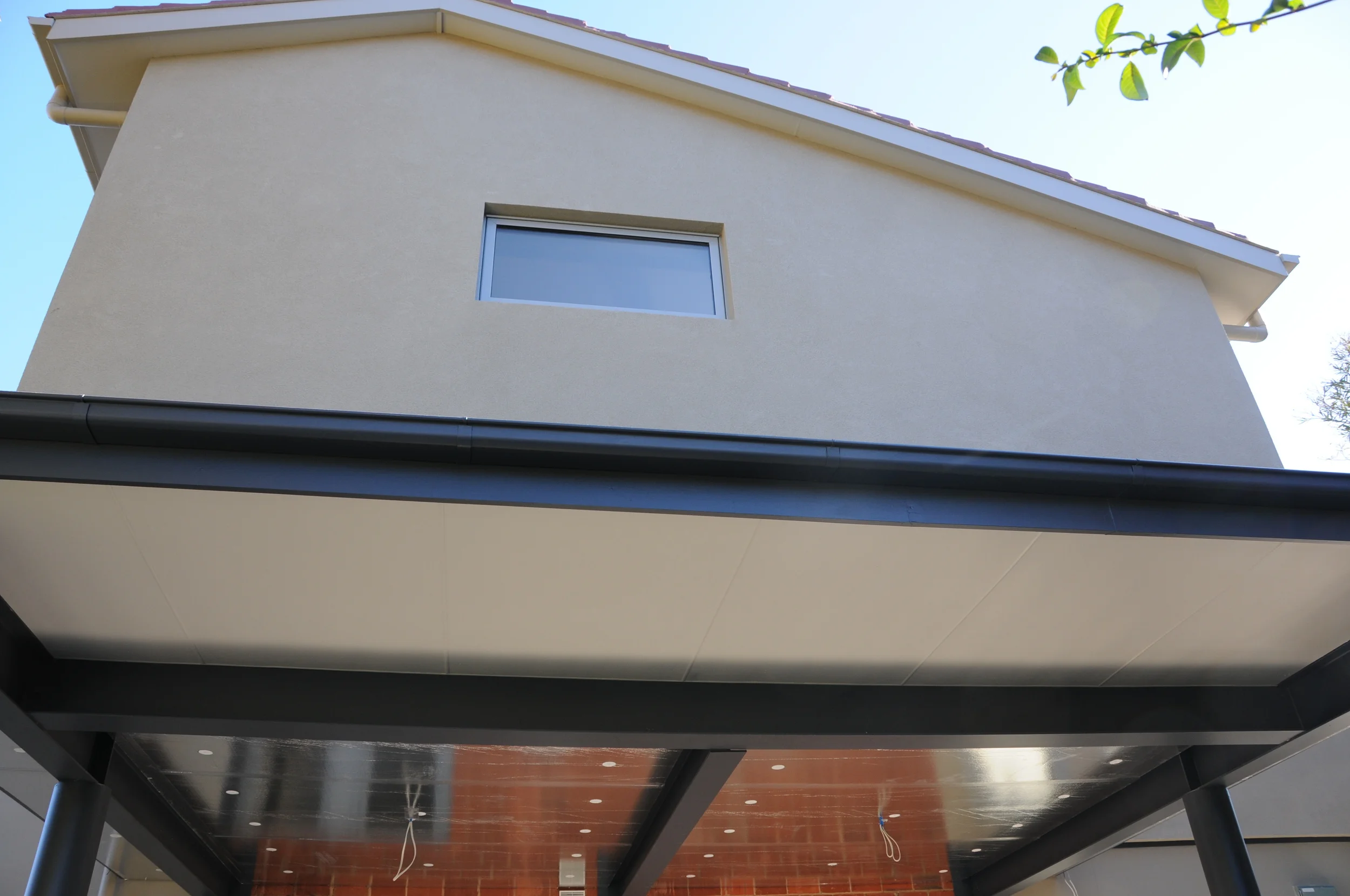 SIDE WING / CARPORT