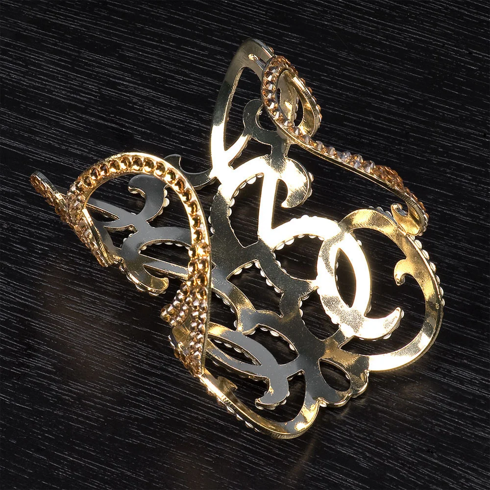Milan Cuff C.jpg
