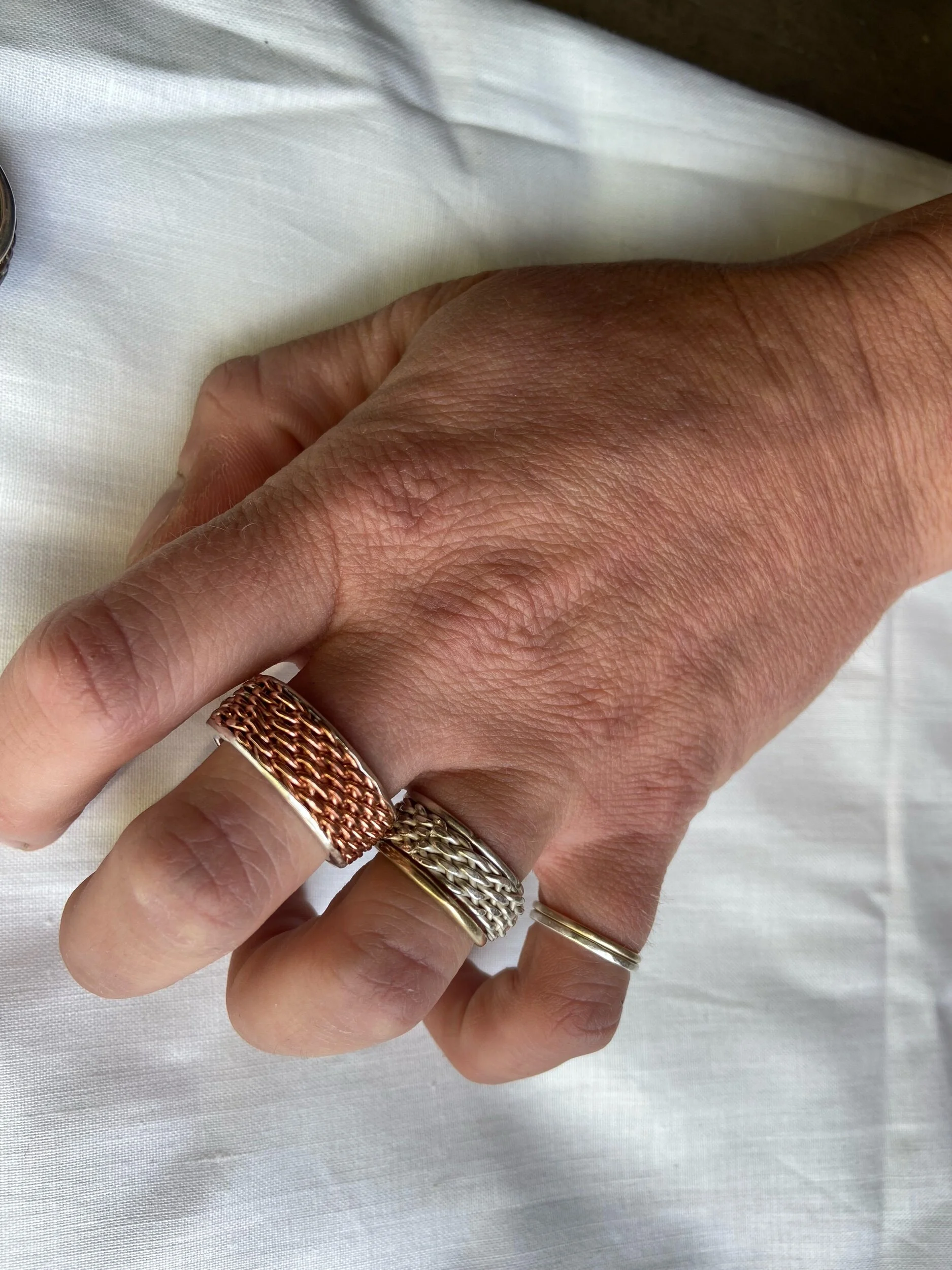 065C08D4-3065-4FB7-ABF1-C9D9AC8D2372