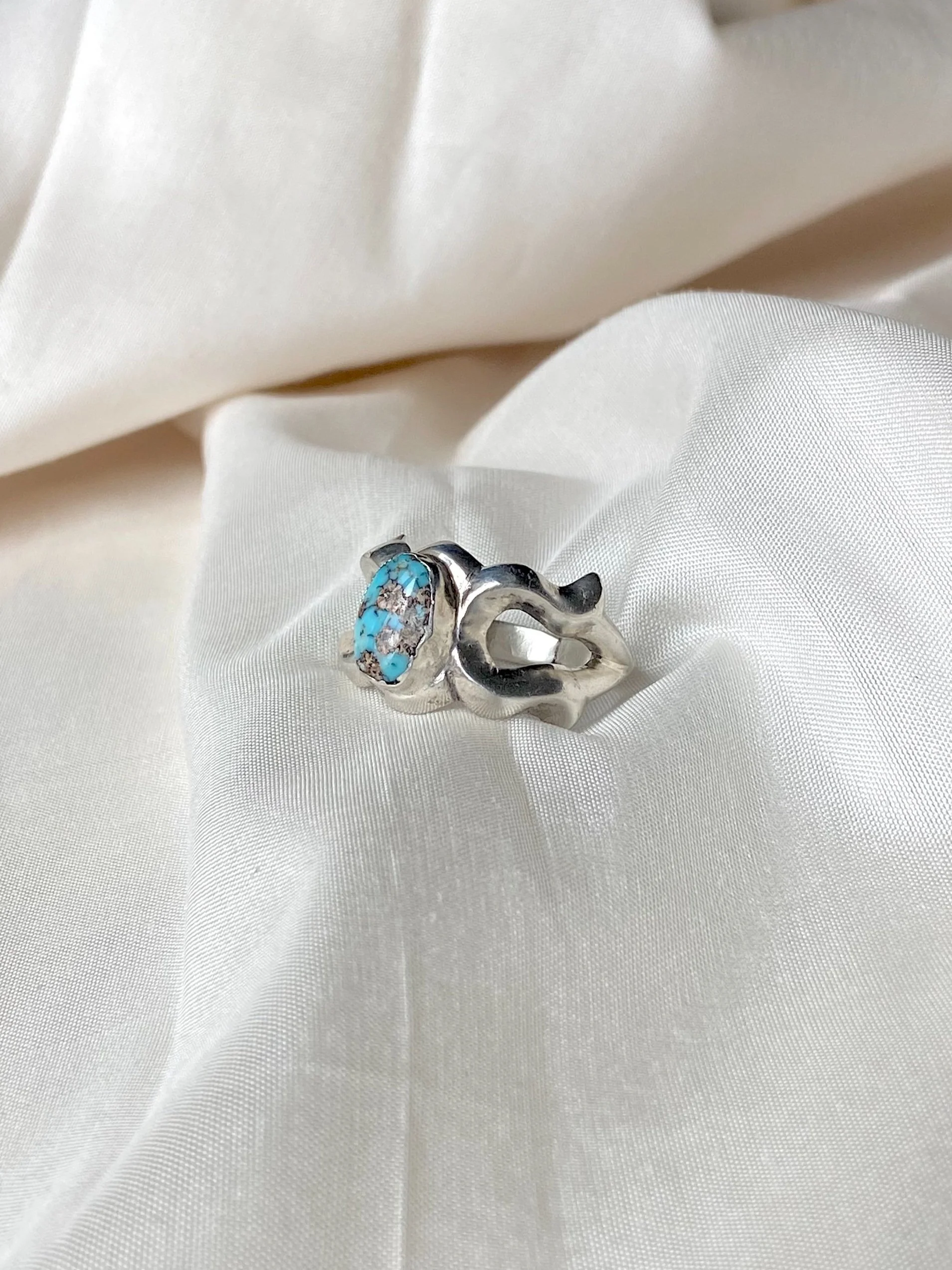 sculpturalturquoiseringside.jpg