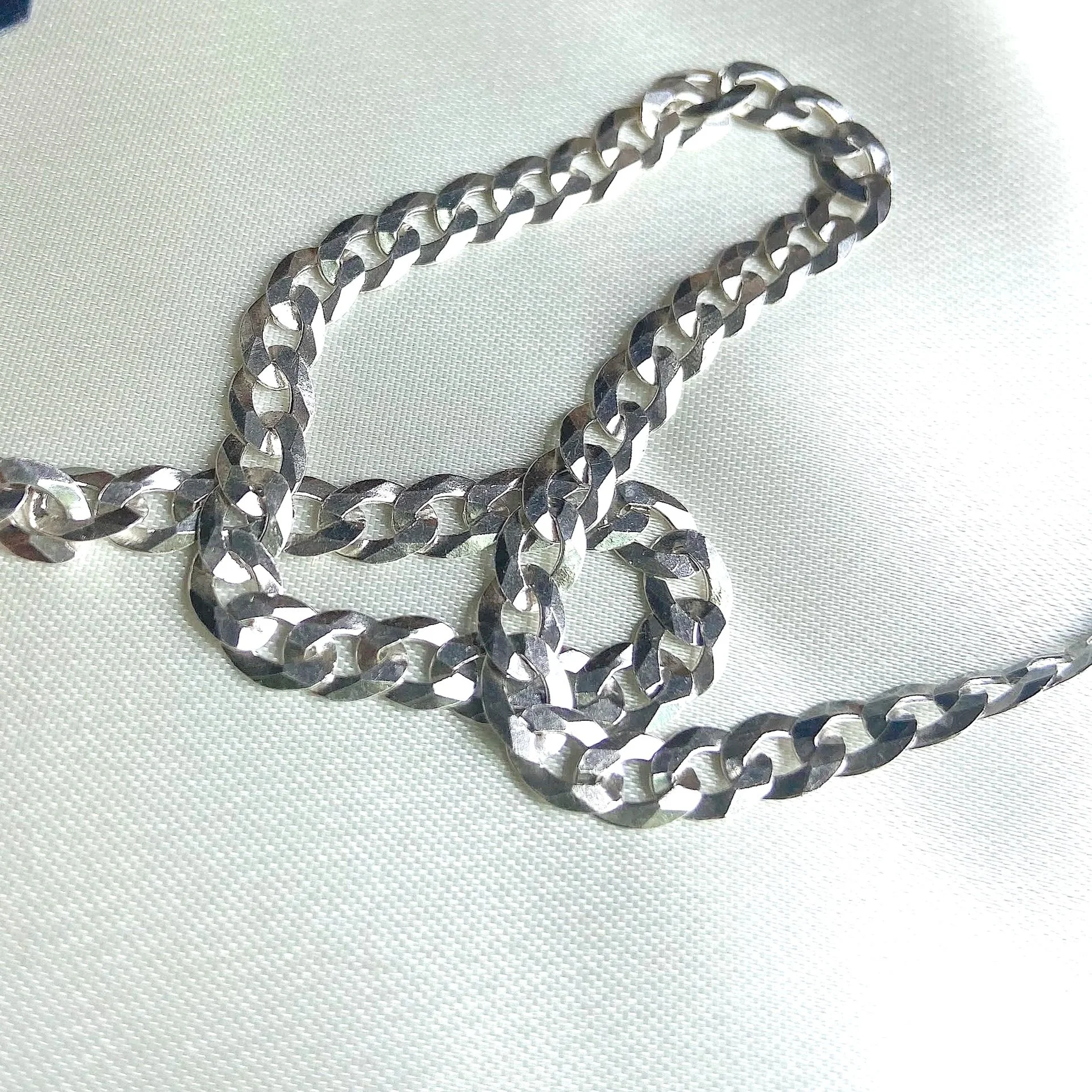 sterling+curb+chain+detail.jpg