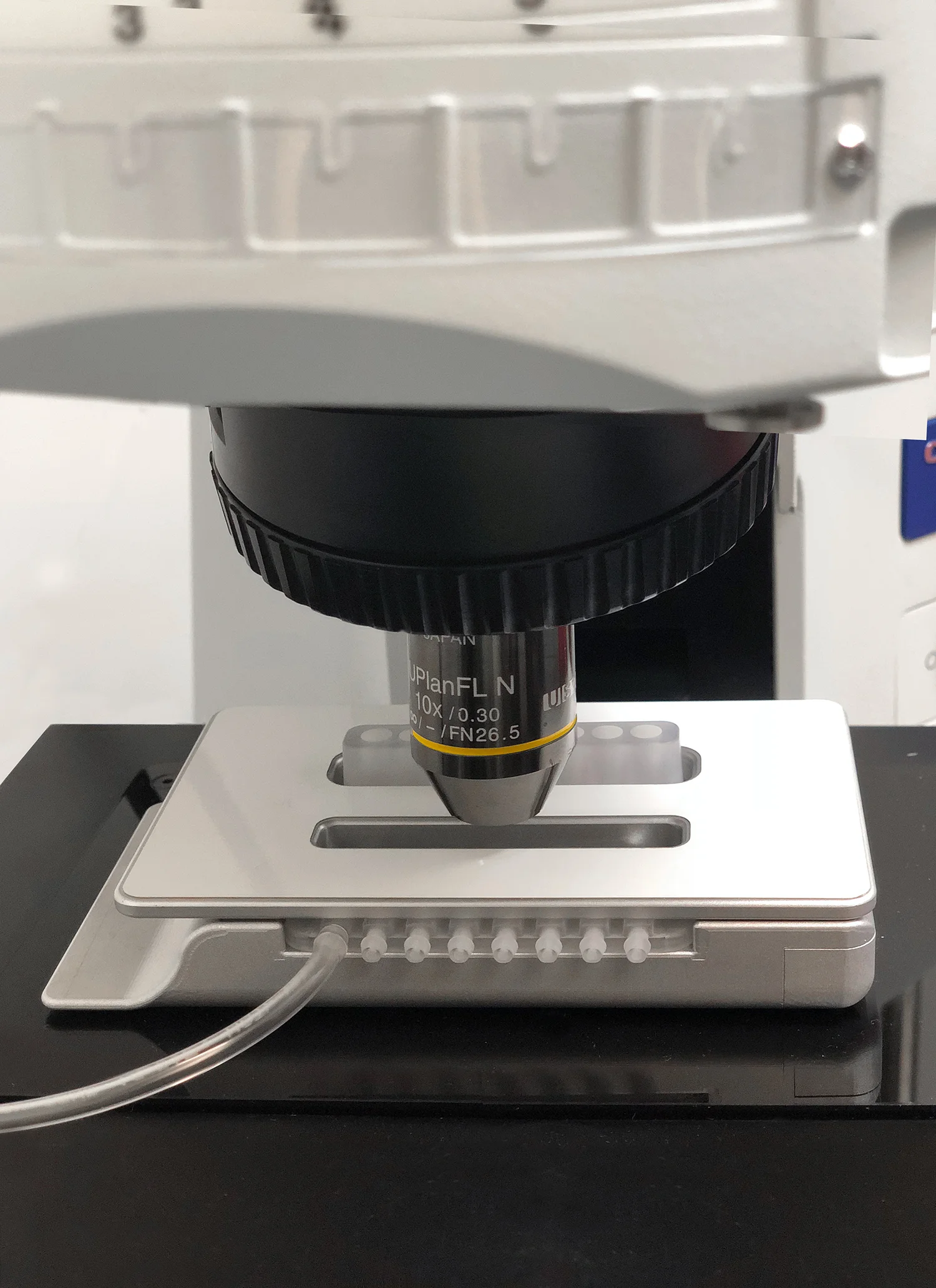 The ExoVerita™ FLEX system. This manual VERSION OF THE PLATFORM is designed for the isolation and analysis of extracellular vesicles