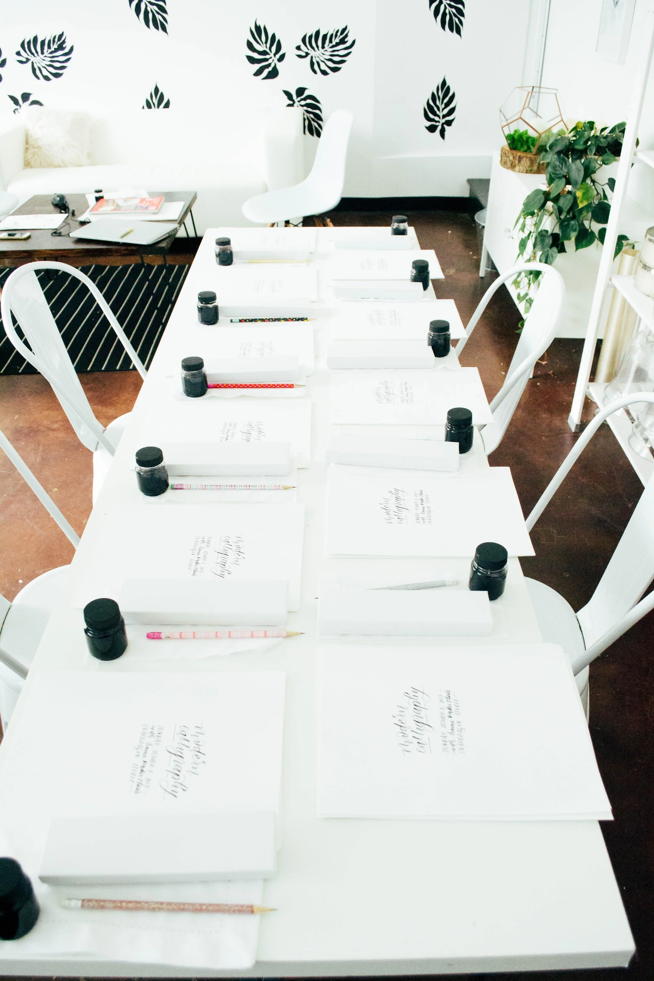 Modern Calligraphy for Beginners at Kendra Scott Plaza Frontenac