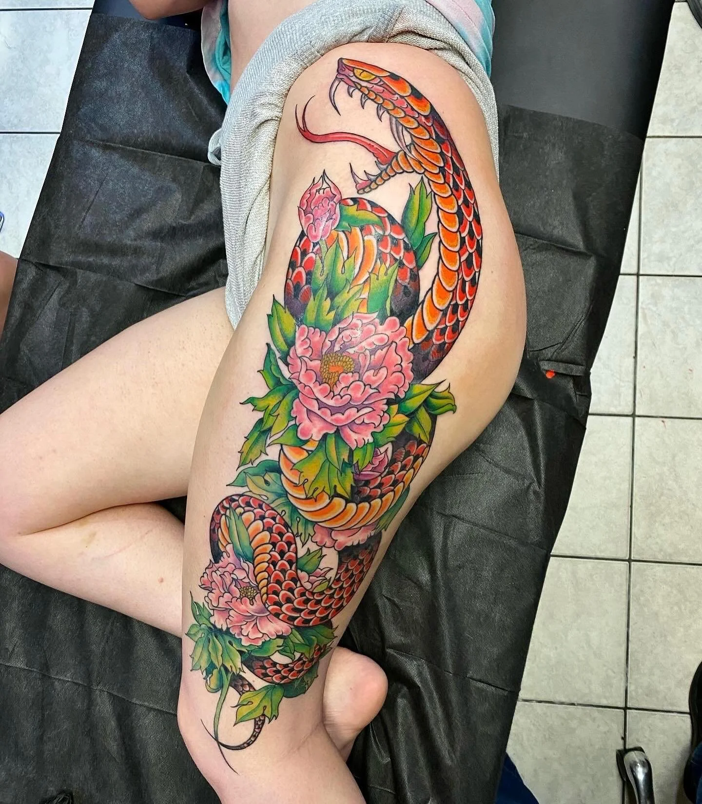 Don’t forget we have James Jigarjian visiting and slinging Sick Tatz all weekend!
He has flash ready to go or can whip up something custom if needed.
DM him your idea or just stop by the shop.
2pm-9pm all weekend!
•
#tattoo #sandiego #
