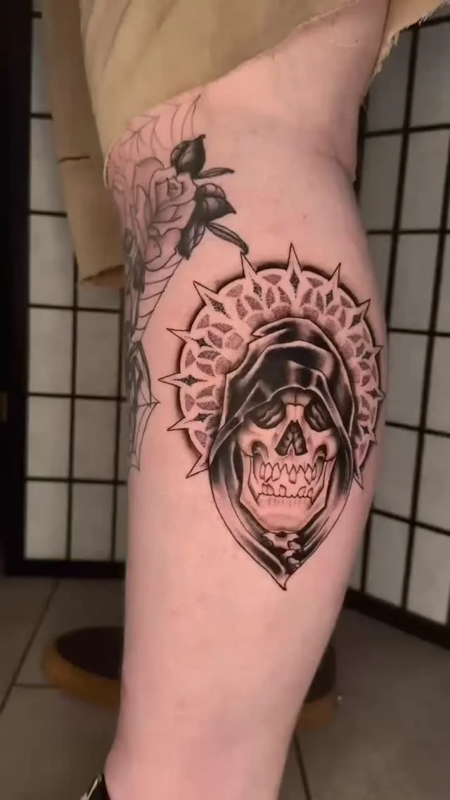 Custom Work by @j.espino_
Flash available
Walk-ins welcome
•
Want something custom?
Book a free consultation online;
🏆 WWW.SUPERFLYTATTOO.COM 🏆
•
#tattoo #sandiego #customtattoo #sd #sicktatz #superflytattoo #superflytattoosd #gaslampsd