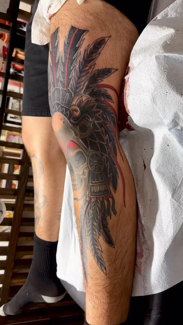 CuΔuhtli on the Knee.
Work by Dominic Vasquez
•
All styles, all sizes, ALL WELCOME.
•
#chicanotattoos #sd #sandiego #socal #mexica #mexicatattoo #superflytattoo #superflytattoosd #gaslampsandiego #gaslampsd #brownandproud #chicanostyle #